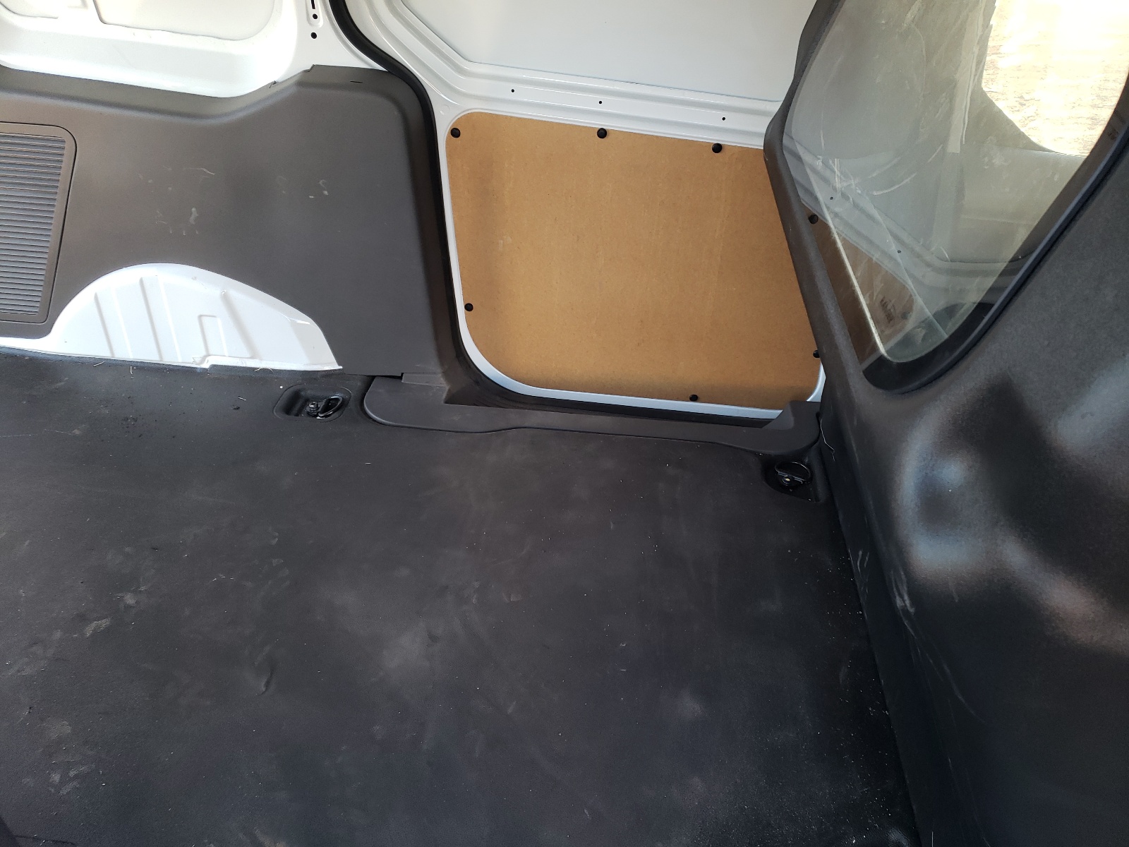 Photo 6 from auction – 2020 FORD TRANSIT CO with VIN NM0LS7E24L1469873