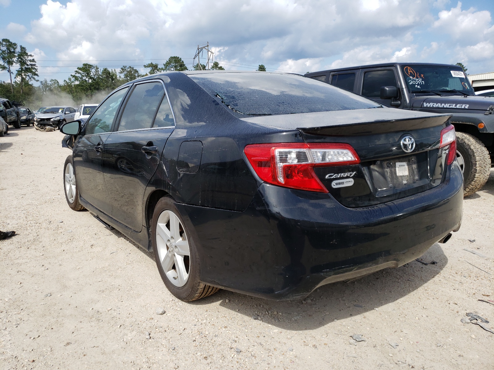 Photo 3 from auction – 2014 TOYOTA CAMRY L with VIN 4T1BF1FK4EU743925