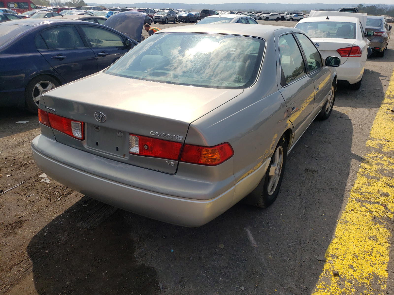 Photo 4 from auction – 2001 TOYOTA CAMRY CE with VIN JT2BF22K110297436