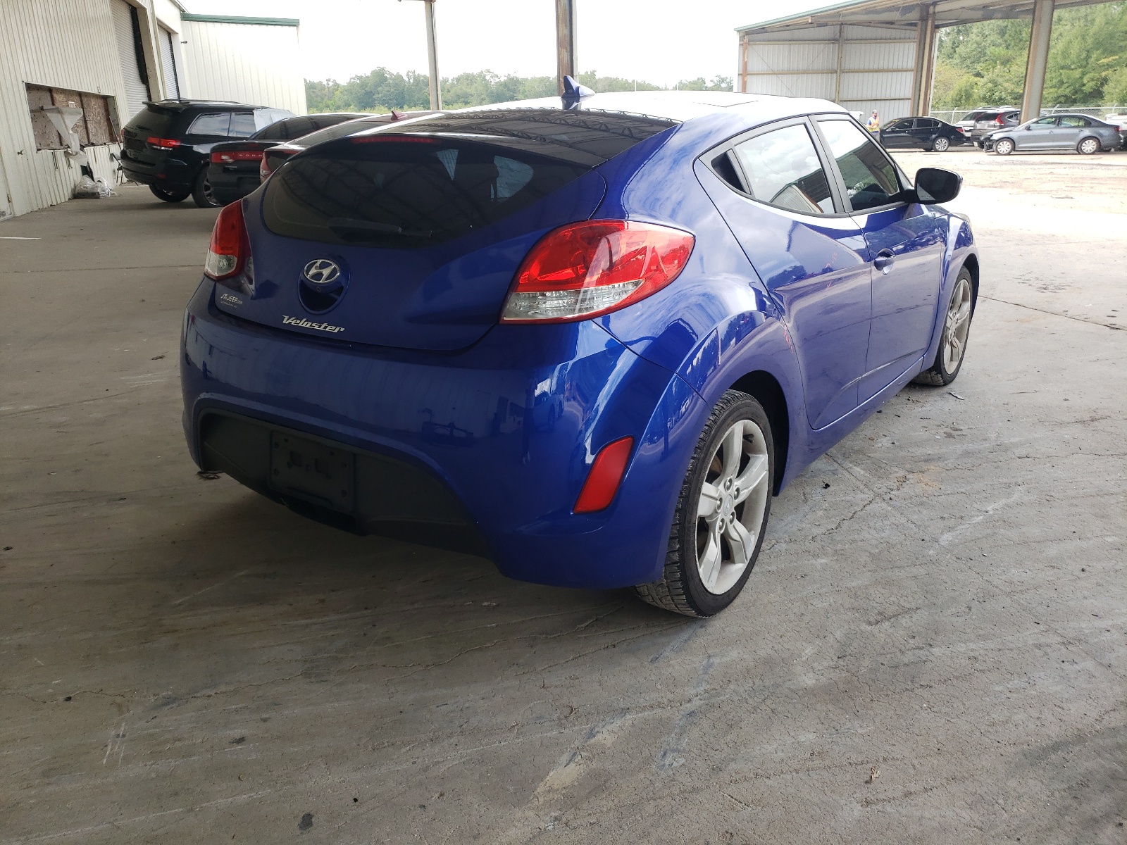 Photo 4 from auction – 2014 HYUNDAI VELOSTER with VIN KMHTC6AD1EU204312