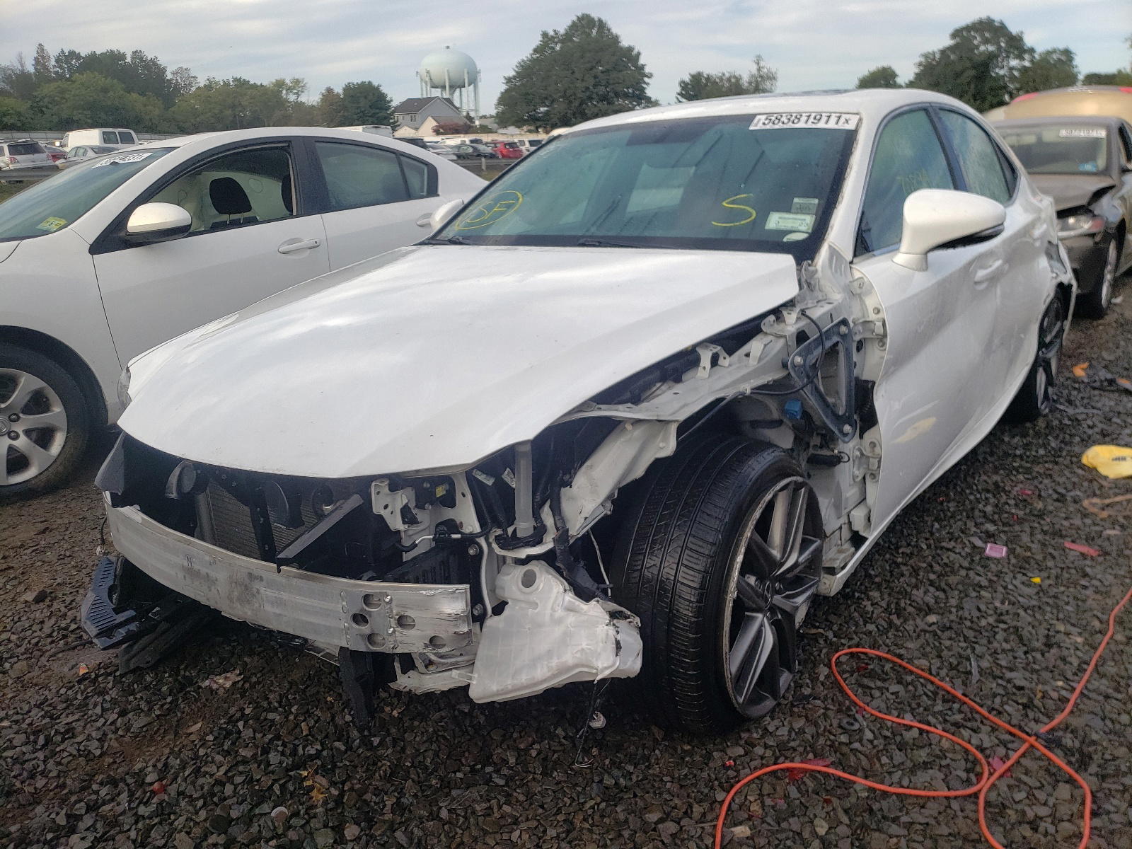 Photo 2 from auction – 2016 LEXUS IS 300 with VIN JTHCM1D27G5006327