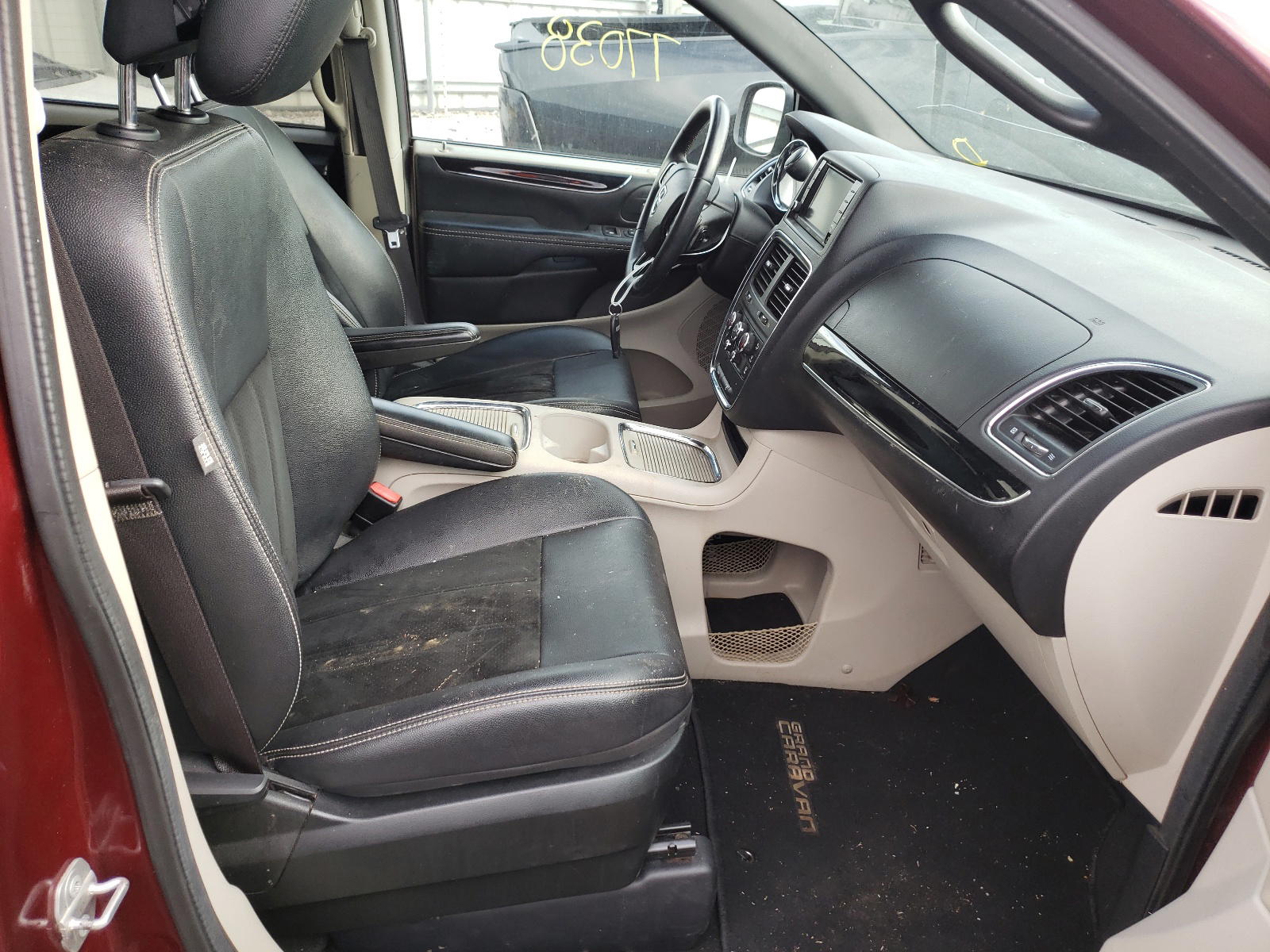 Photo 5 from auction – 2017 DODGE GRAND CARA with VIN 2C4RDGCG0HR748357