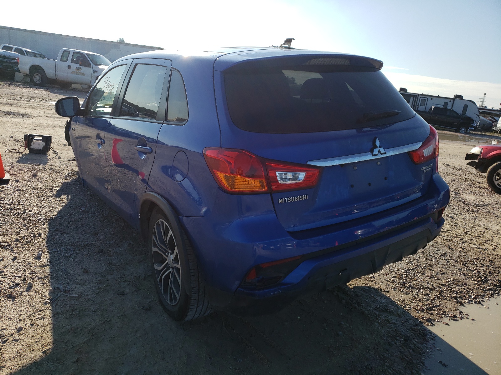 Photo 3 from auction – 2019 MITSUBISHI OUTLANDER with VIN JA4AP3AU2KU011736
