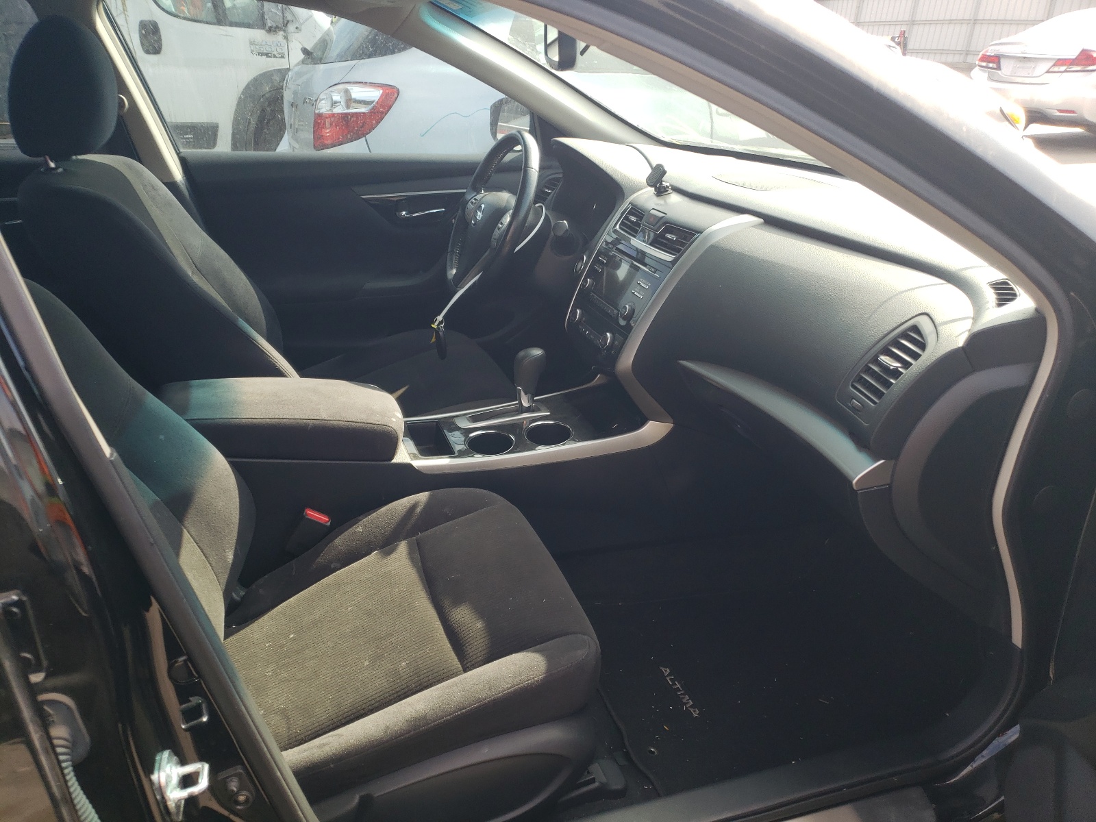 Photo 5 from auction – 2013 NISSAN ALTIMA 2.5 with VIN 1N4AL3AP6DC123983