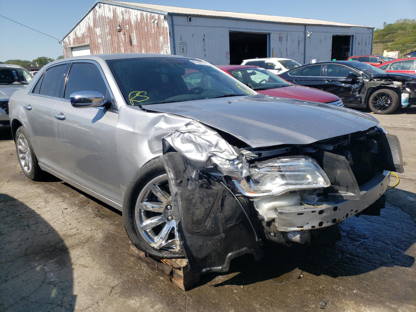 CHRYSLER 300 LIMITE 2011 with VIN 2C3CA5CGXBH538238 - Photo from auction