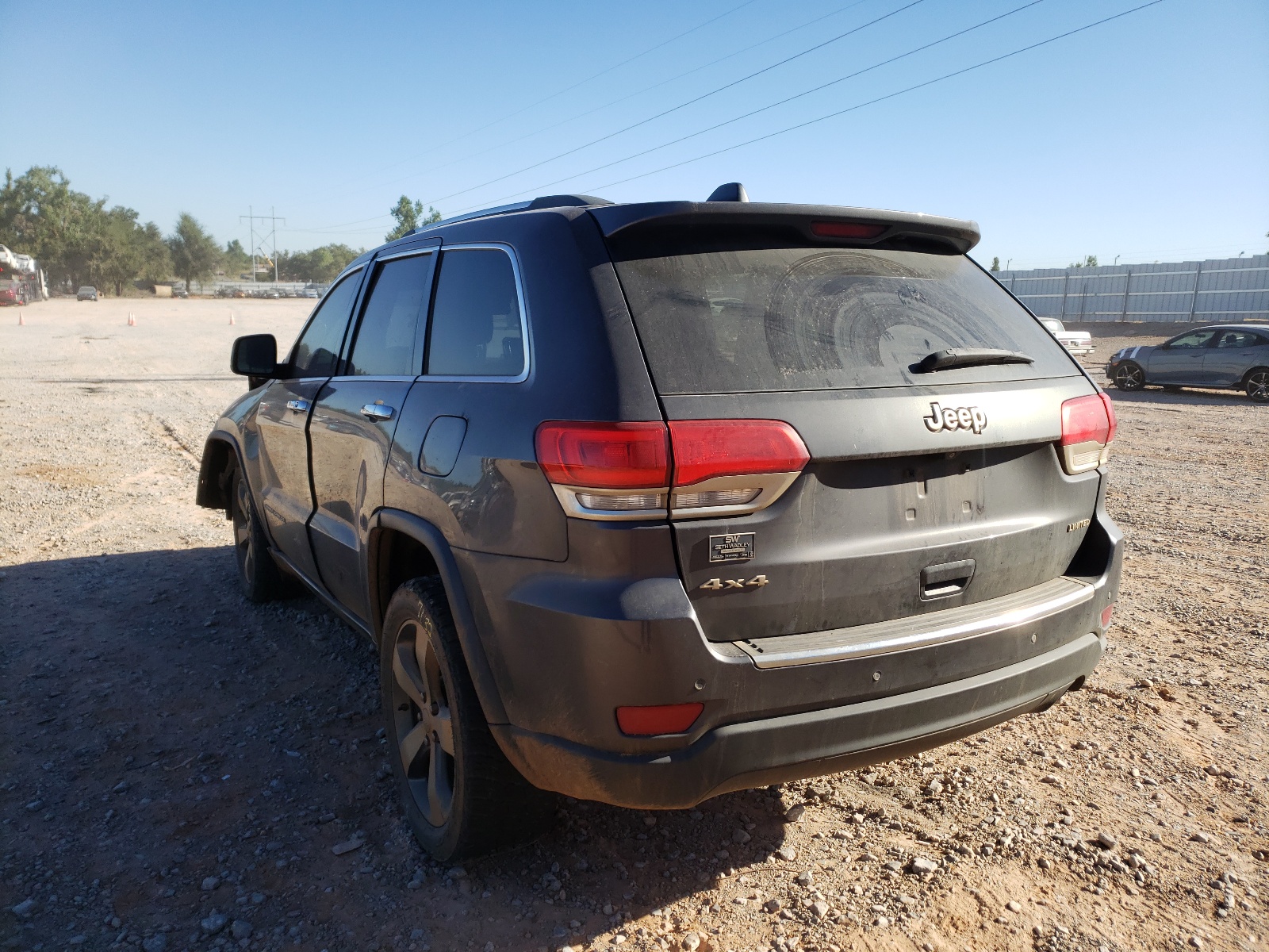 Photo 3 from auction – 2015 JEEP GRAND CHER with VIN 1C4RJFBGXFC685813