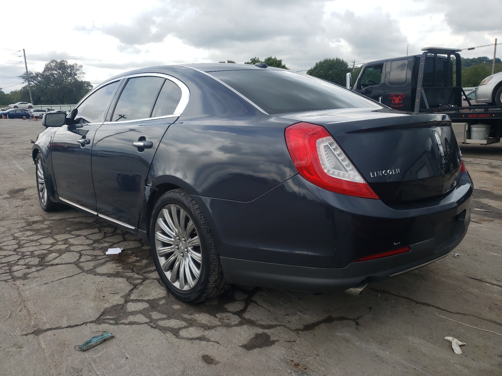 Photo 3 from auction – 2014 LINCOLN MKS with VIN 1LNHL9EK8EG610375