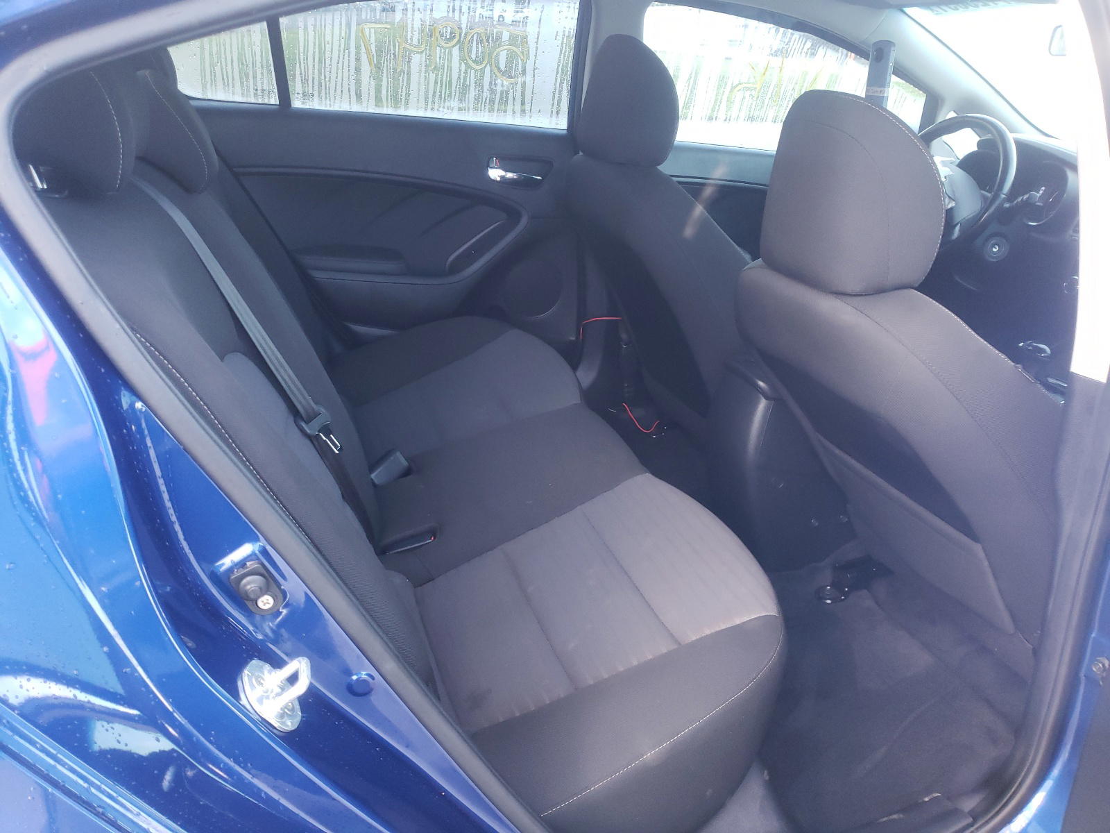Photo 6 from auction – 2017 KIA FORTE LX with VIN 3KPFL4A73HE100634