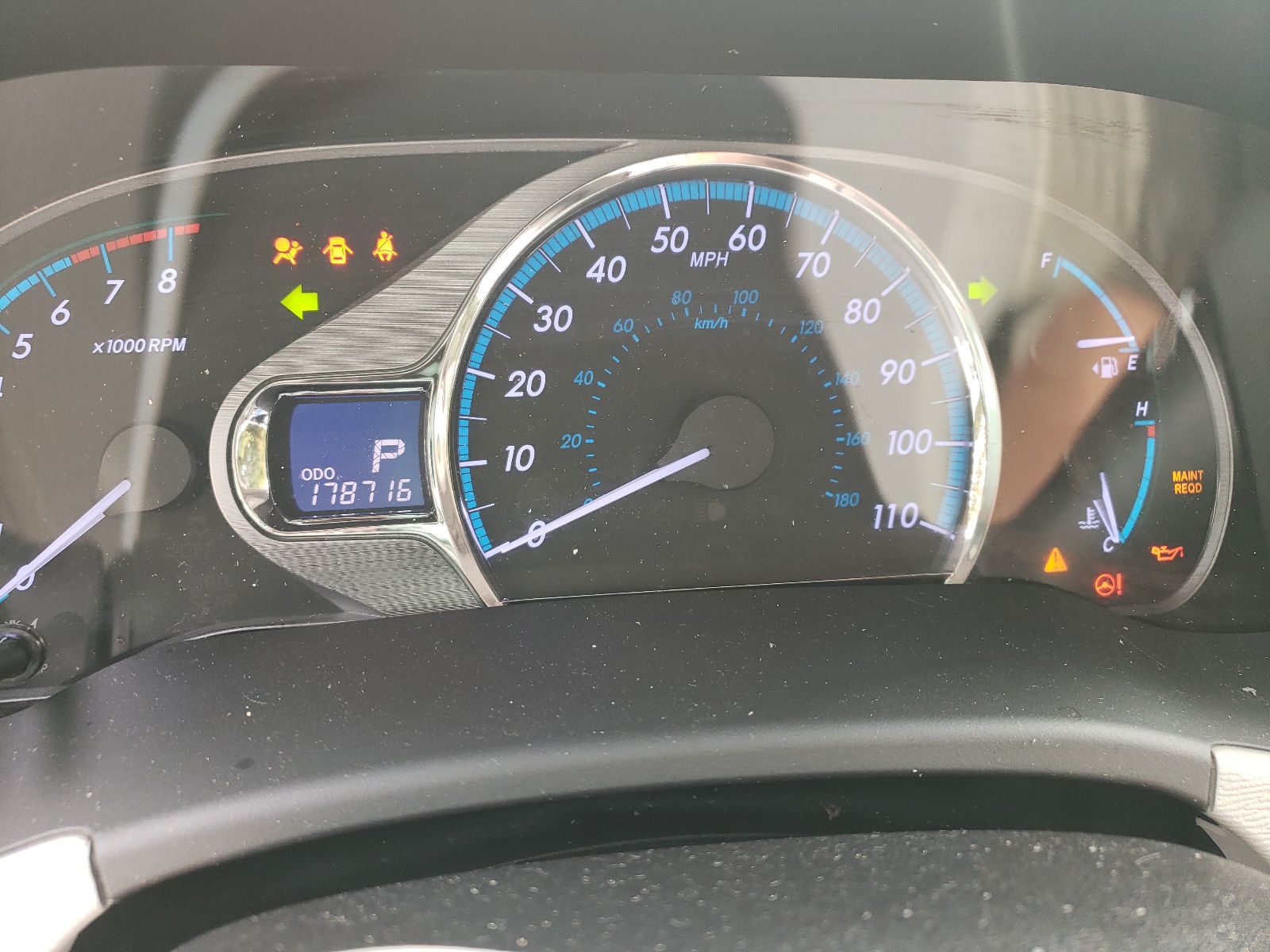 Photo 8 from auction – 2014 TOYOTA SIENNA XLE with VIN 5TDYK3DCXES427578