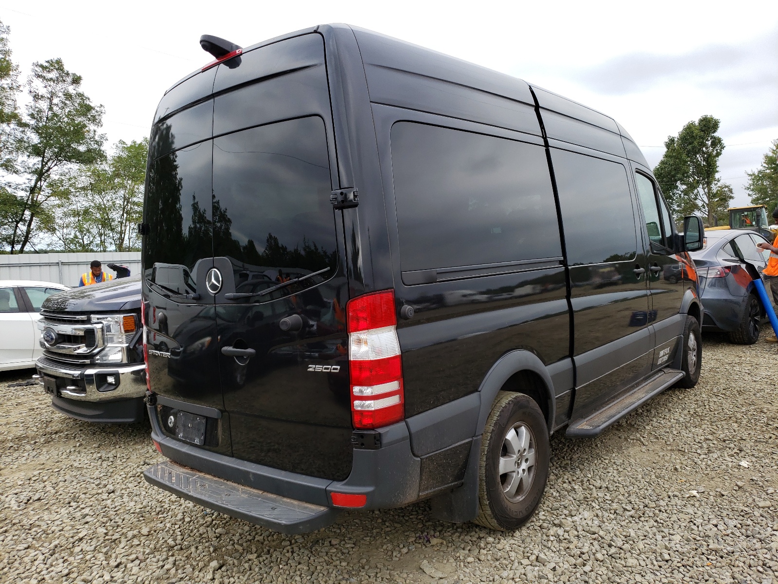 Photo 4 from auction – 2018 MERCEDES-BENZ SPRINTER 2 with VIN 8BRPE7CD6JE155162