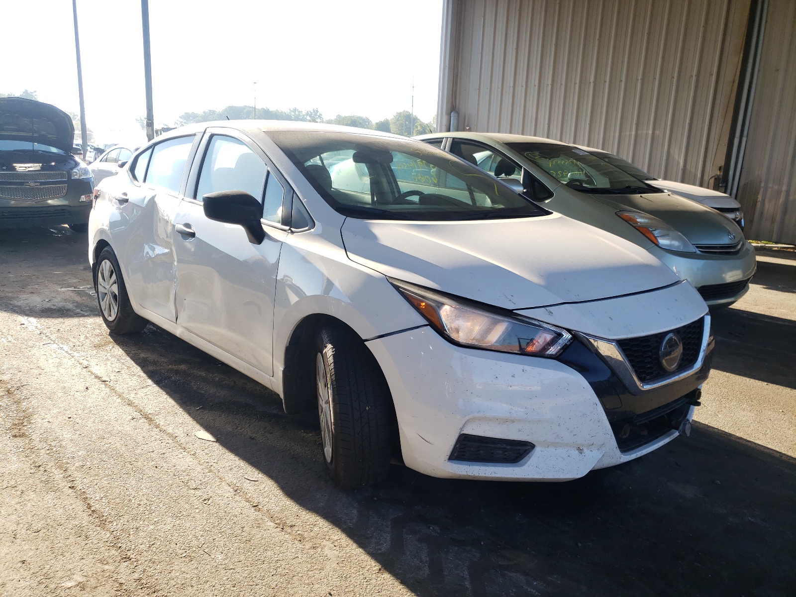 Photo 1 from auction – 2020 NISSAN VERSA S with VIN 3N1CN8BV0LL843891