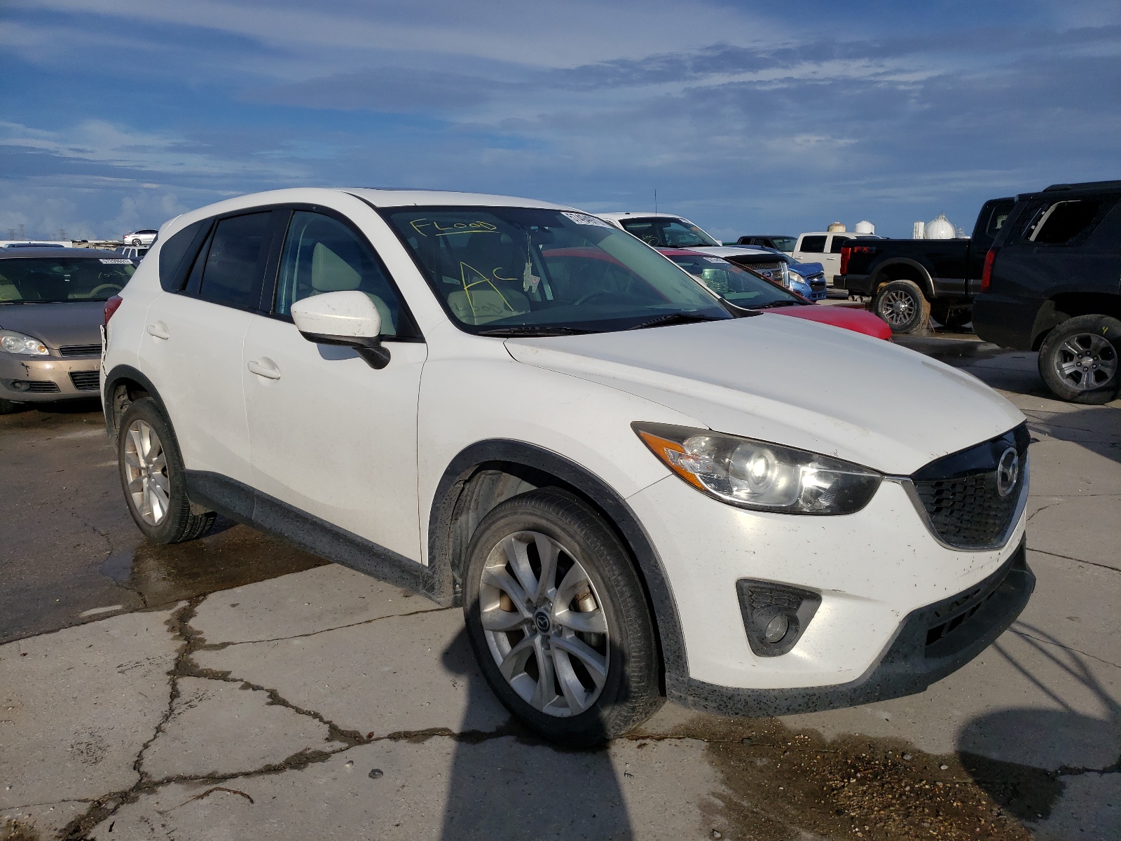 MAZDA CX-5 GT 2014 with VIN JM3KE2DY0E0329589 - Photo from auction