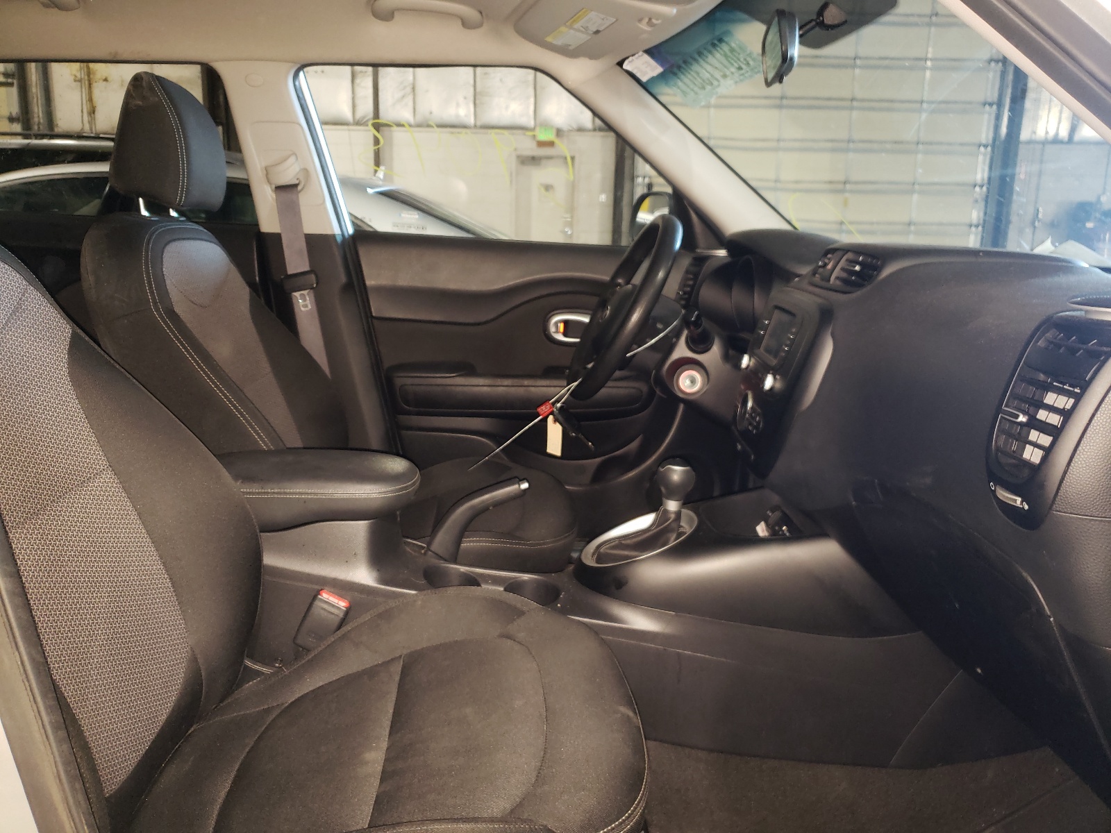 Zdjęcie 5 z aukcji – 2017 KIA SOUL + z VIN KNDJP3A54H7502220