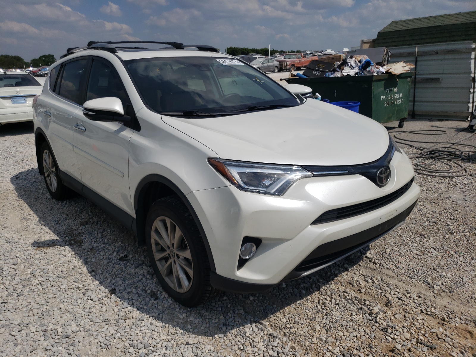 TOYOTA RAV4 LIMIT 2018 with VIN 2T3YFREV4JW444053 - Photo from auction