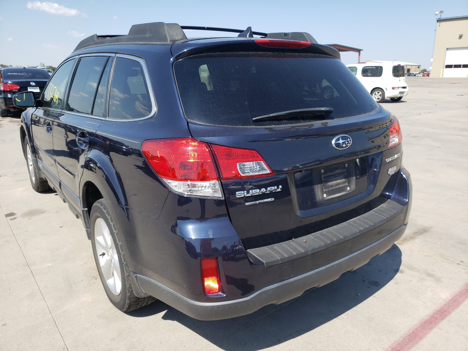 Снимка 3 от търг – 2014 SUBARU OUTBACK 2. с VIN 4S4BRCLC2E3222207
