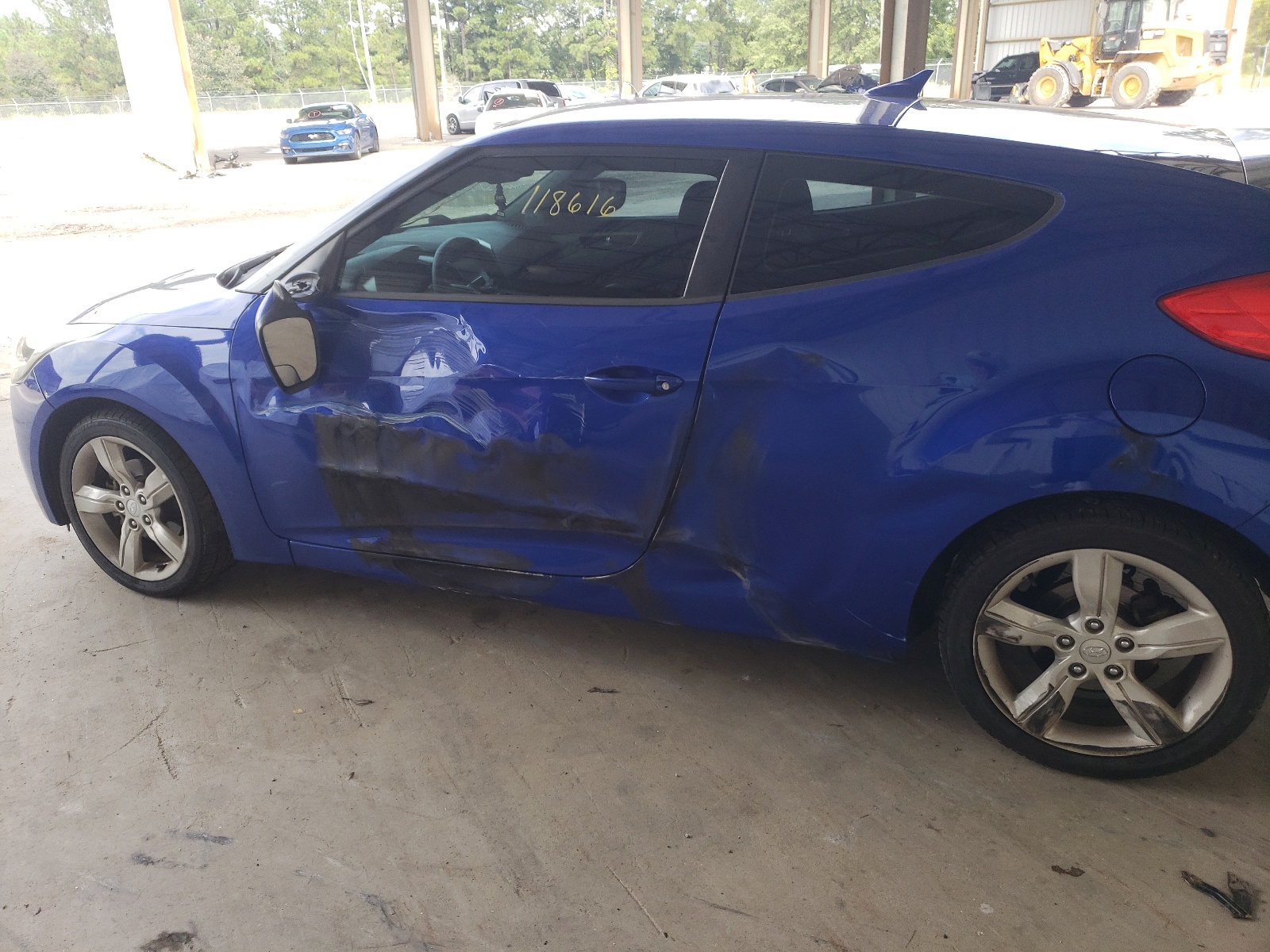 Photo 9 from auction – 2014 HYUNDAI VELOSTER with VIN KMHTC6AD1EU204312