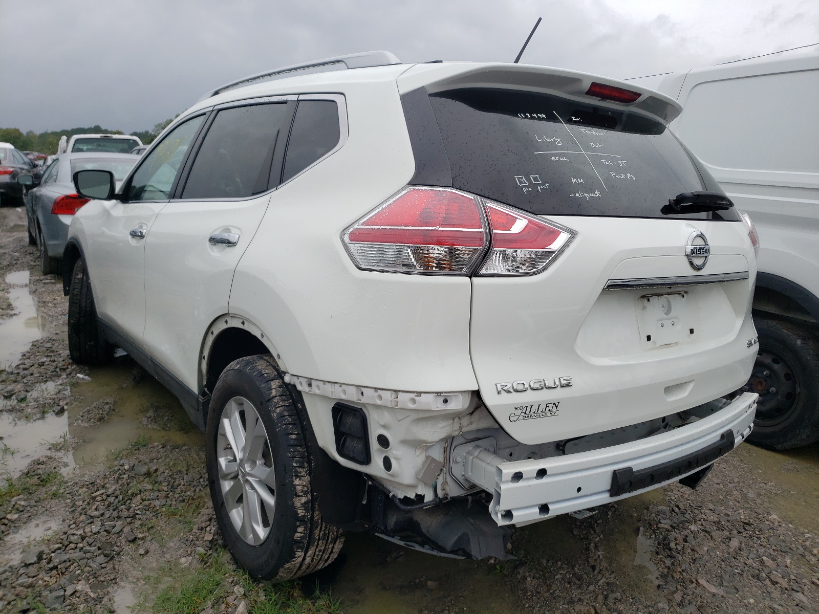 Photo 3 from auction – 2015 NISSAN ROGUE S with VIN KNMAT2MV8FP582958
