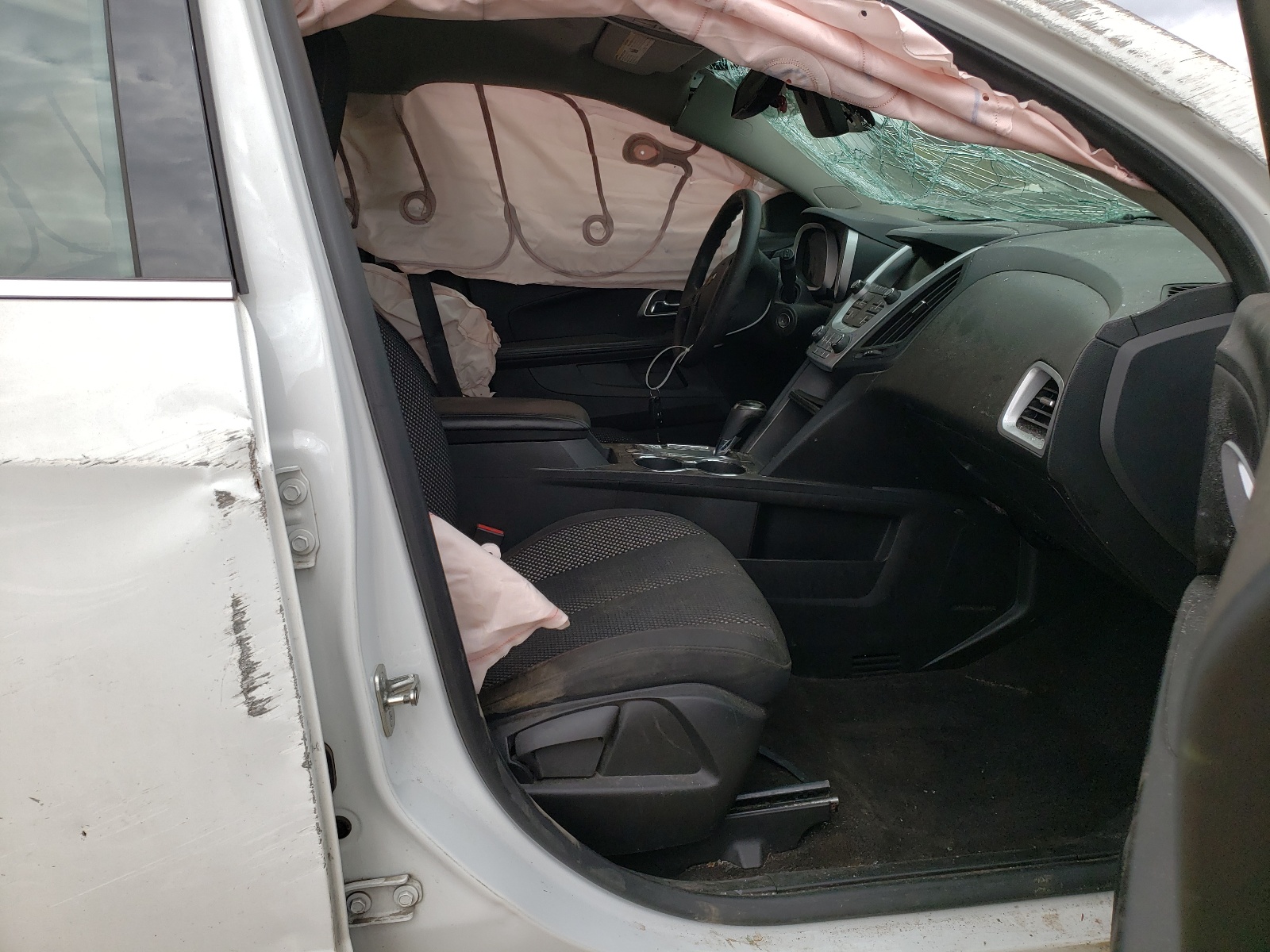 Photo 5 from auction – 2016 CHEVROLET EQUINOX LS with VIN 2GNALBEK2G1135231