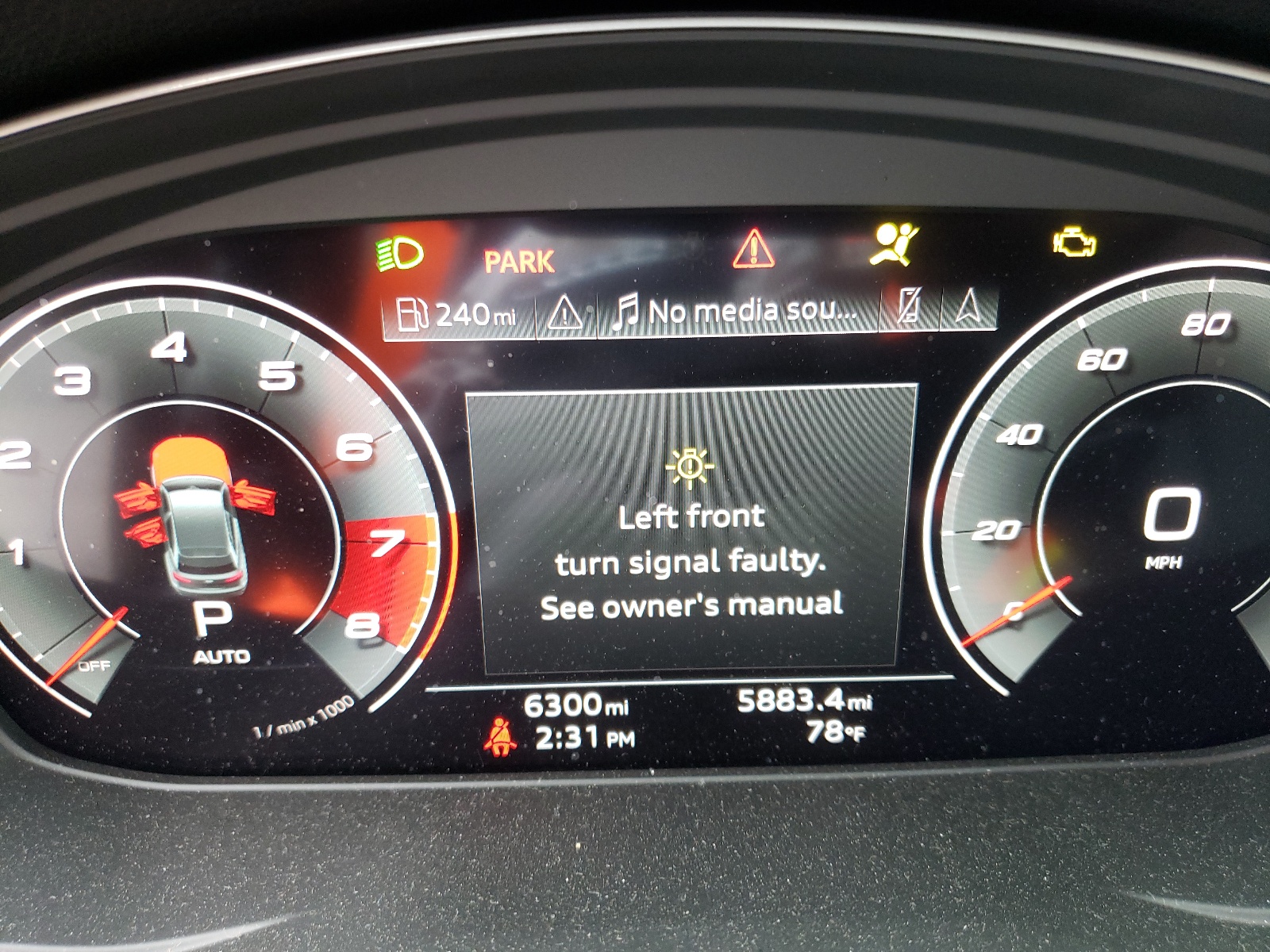 Photo 8 from auction – 2021 AUDI Q5 PREMIUM with VIN WA1BAAFY0M2013117
