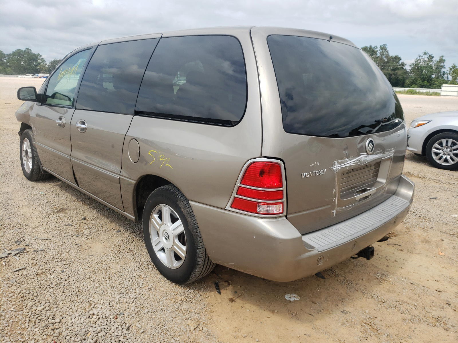 Photo 3 from auction – 2004 MERCURY MONTEREY with VIN 2MRZA20214BJ15564
