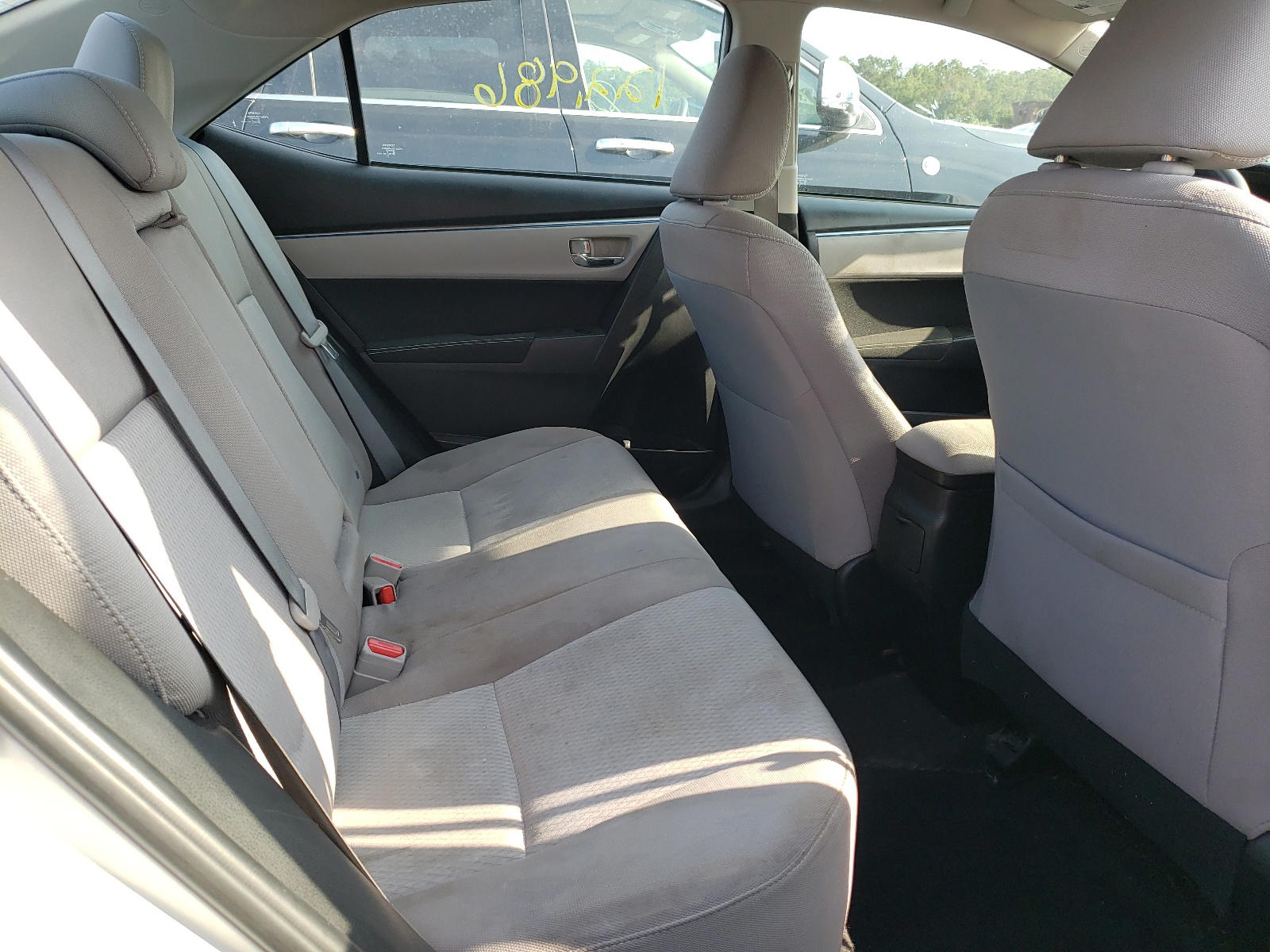Photo 6 from auction – 2016 TOYOTA COROLLA L with VIN 5YFBURHE0GP526470