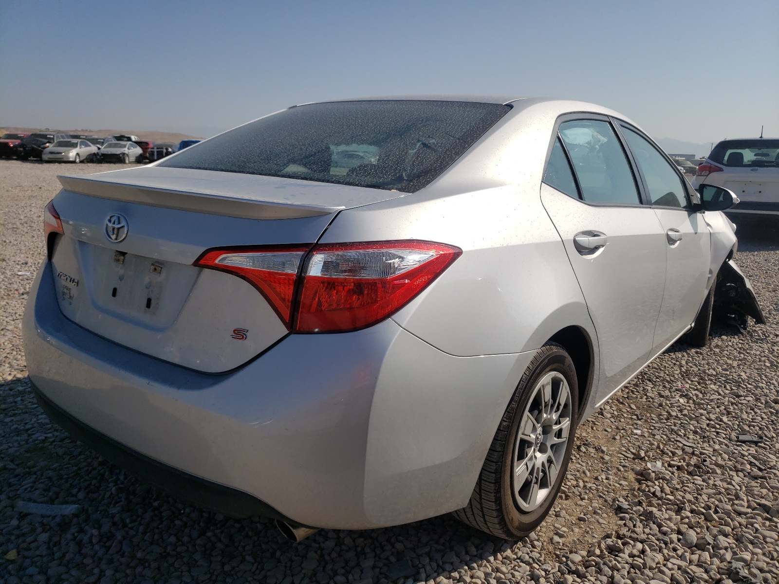 Photo 4 from auction – 2014 TOYOTA COROLLA L with VIN 5YFBURHE9EP111290