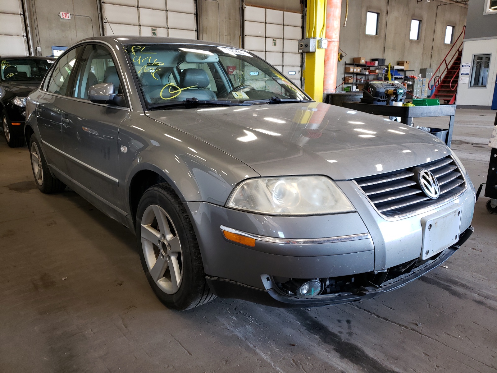 Photo 1 from auction – 2004 VOLKSWAGEN PASSAT GLX with VIN WVWTH63BX4P051203