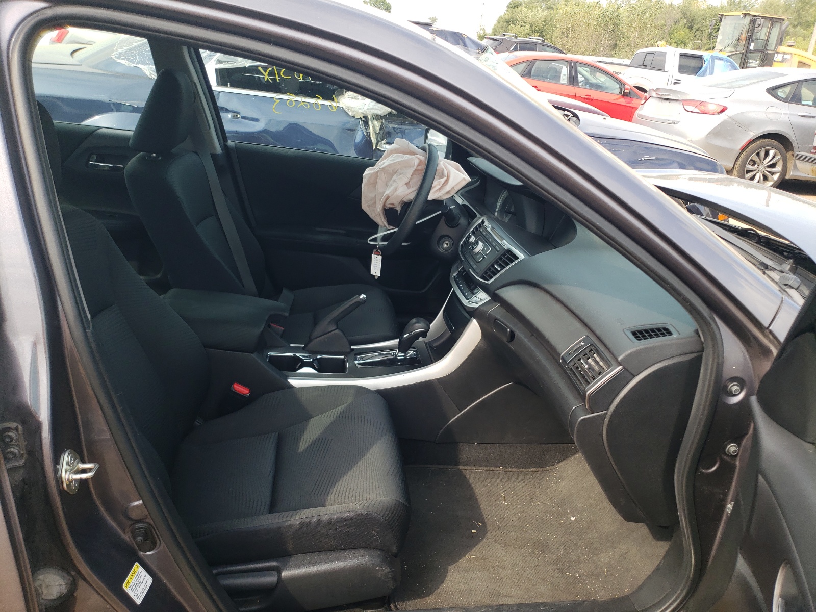 Photo 5 from auction – 2014 HONDA ACCORD LX with VIN 1HGCR2F33EA223863