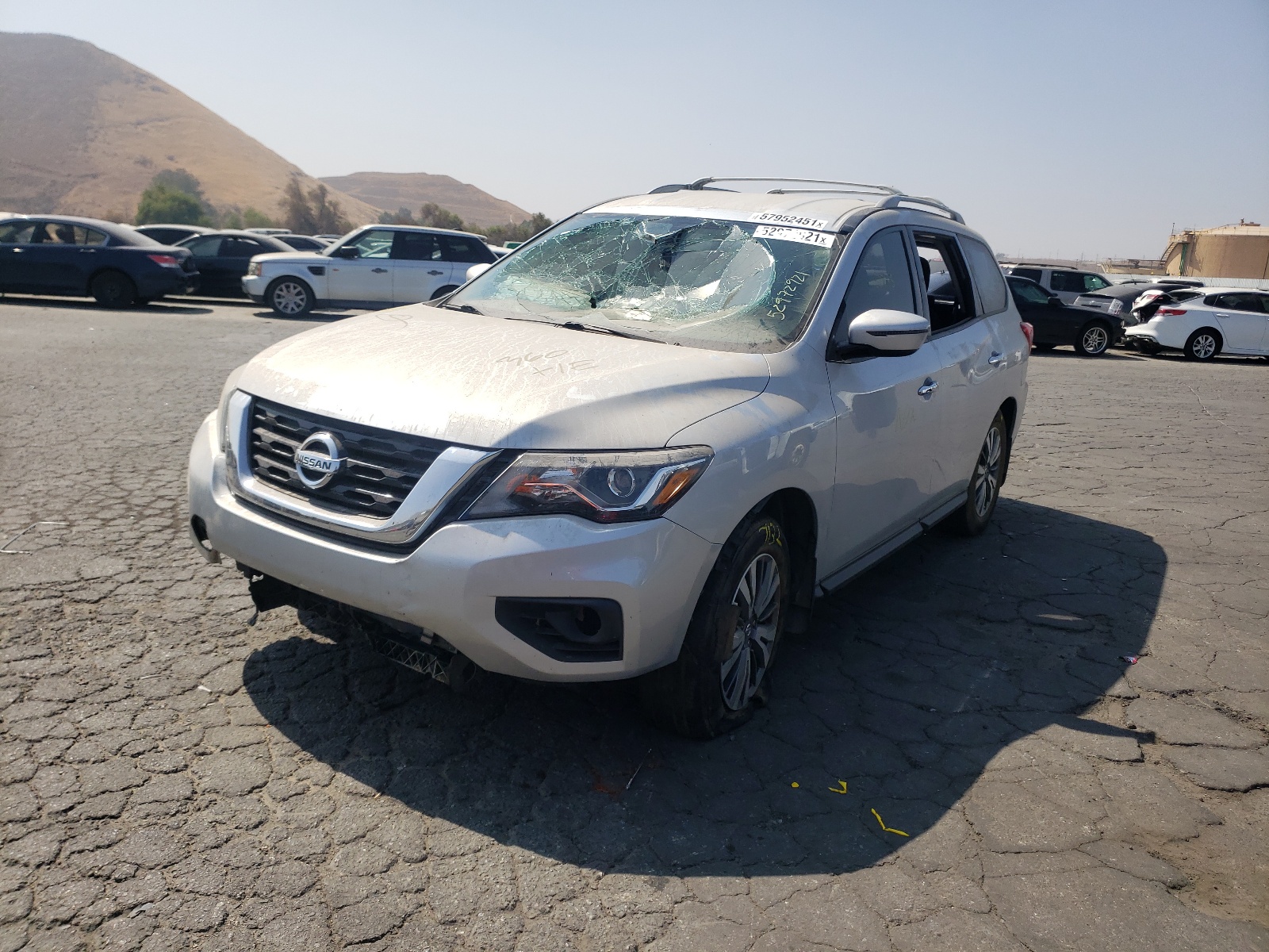 Photo 2 from auction – 2018 NISSAN PATHFINDER with VIN 5N1DR2MNXJC657036