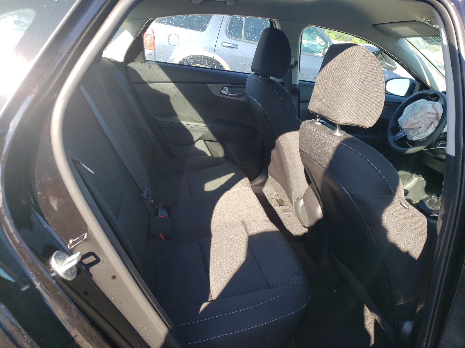 Photo 6 from auction – 2021 KIA FORTE FE with VIN 3KPF24AD9ME274596