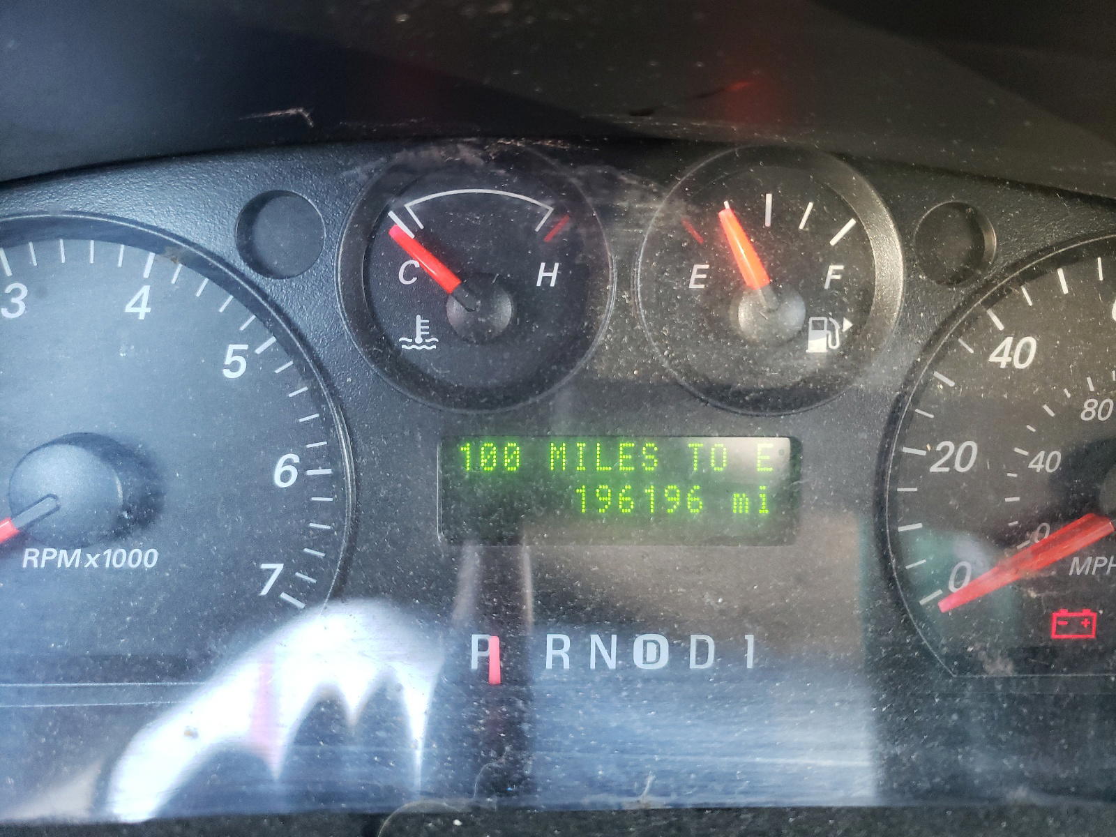Photo 8 from auction – 2004 FORD TAURUS SE with VIN 1FAFP53U54G196120