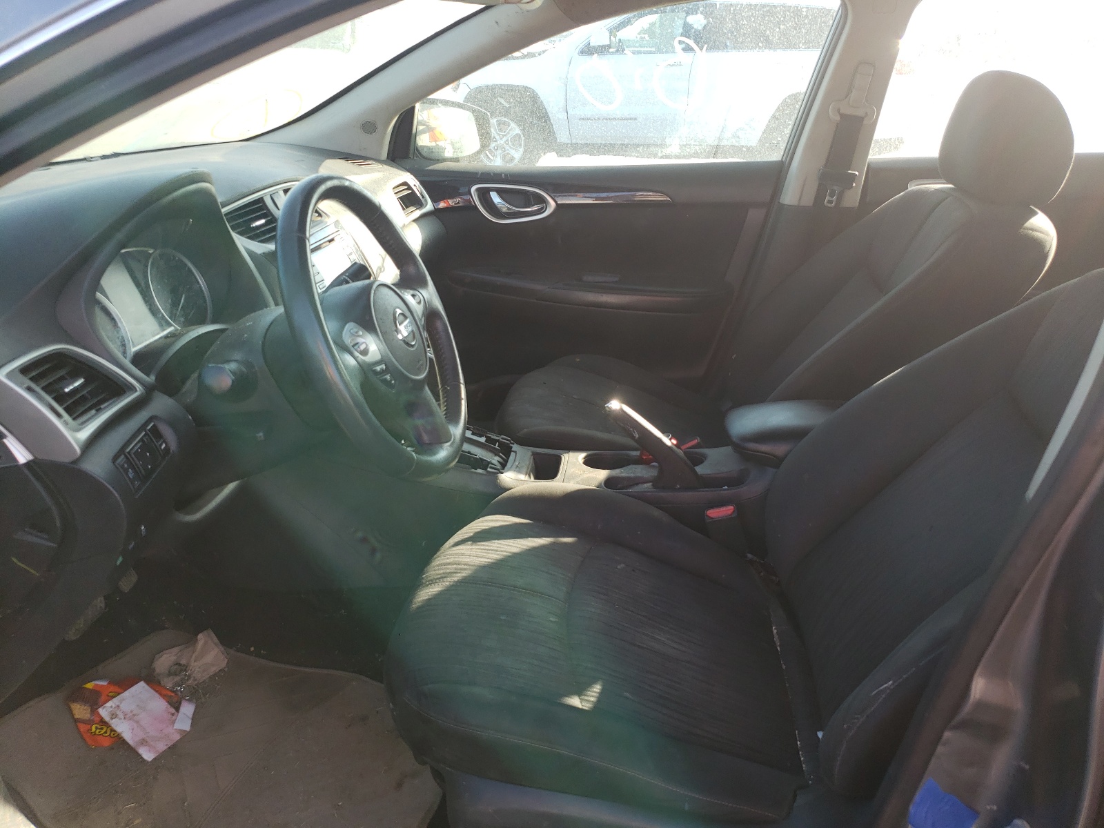 Photo 5 from auction – 2017 NISSAN SENTRA S with VIN 3N1AB7AP4HL716808