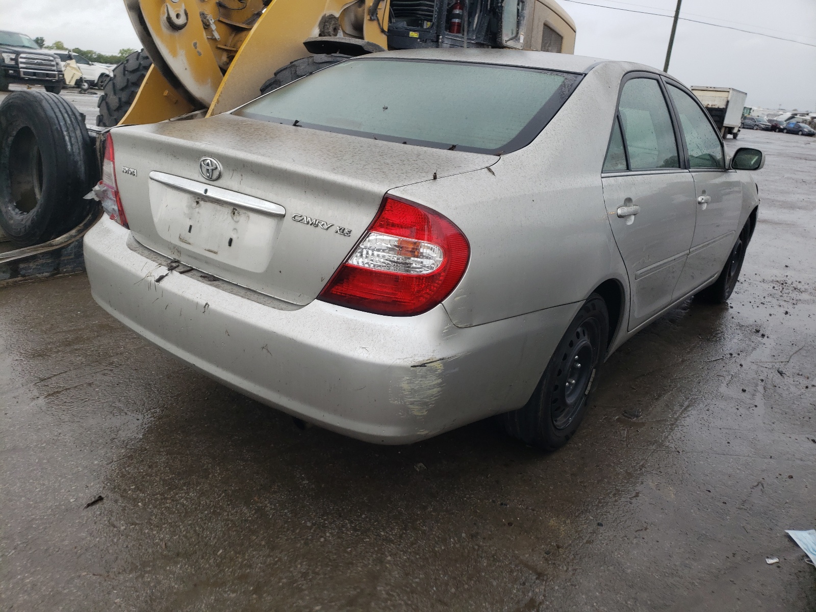 Photo 4 from auction – 2004 TOYOTA CAMRY LE with VIN 4T1BE32K64U845181