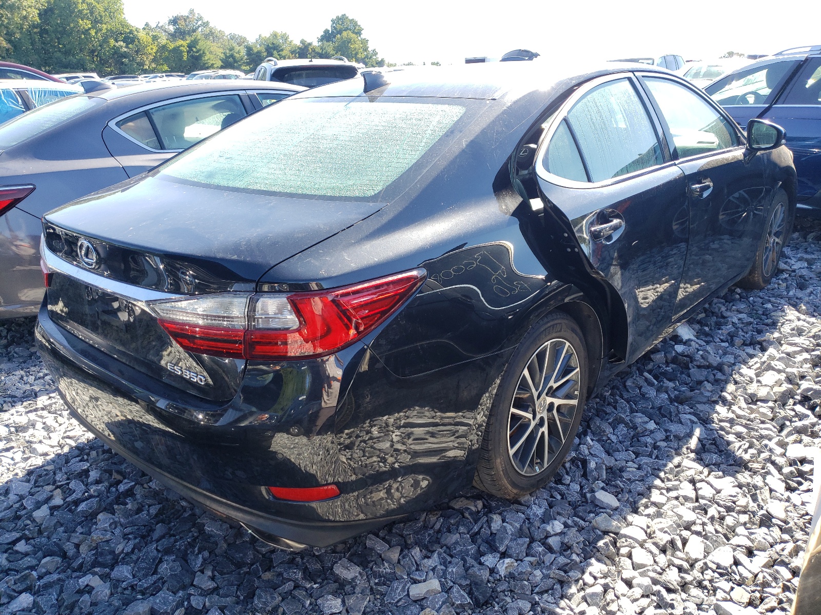 Photo 4 from auction – 2017 LEXUS ES 350 with VIN 58ABK1GG3HU036494