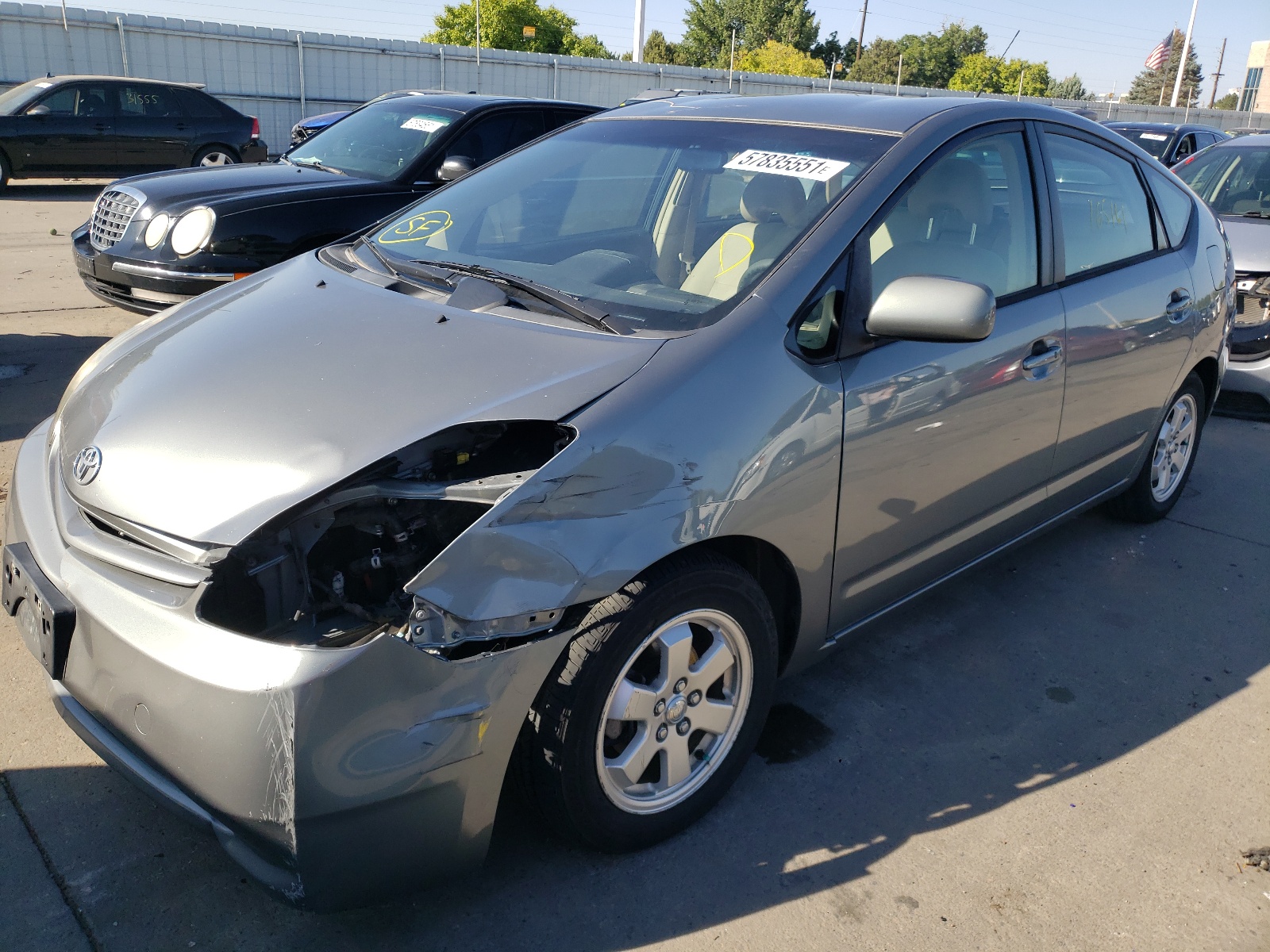 Photo 2 from auction – 2005 TOYOTA PRIUS with VIN JTDKB20UX53115342