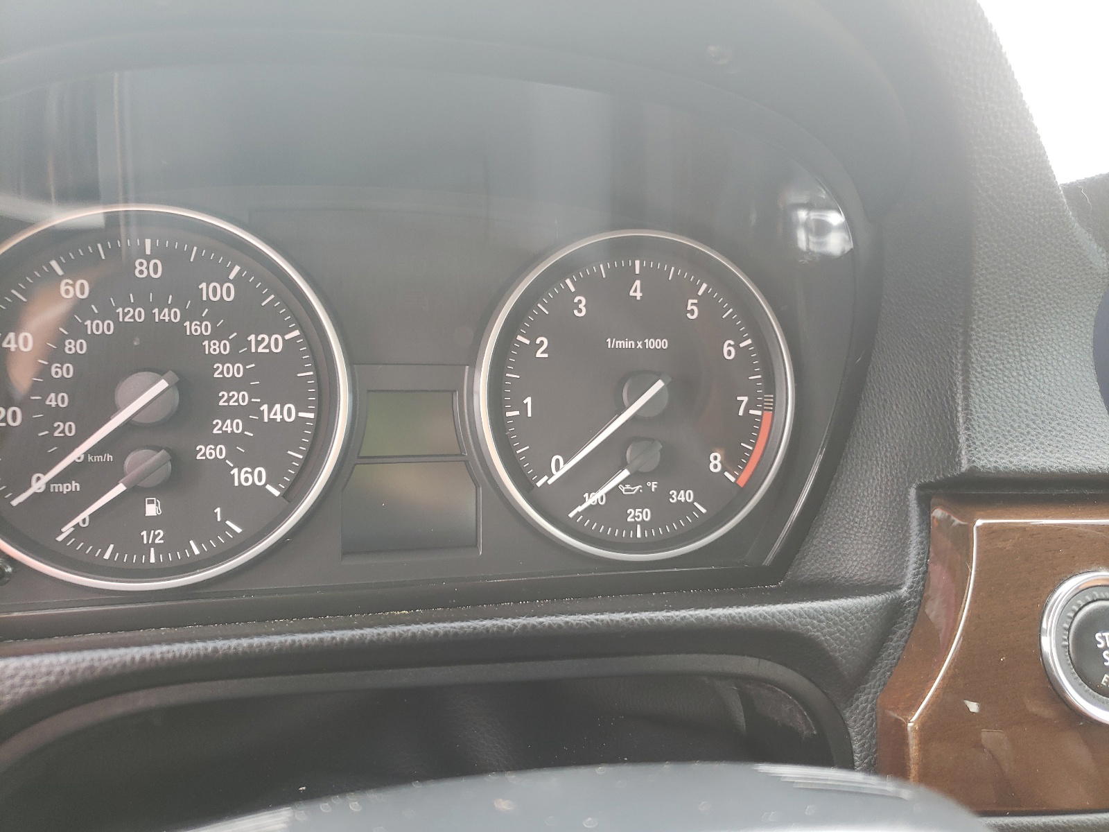 Photo 8 from auction – 2013 BMW 328 I with VIN WBADW3C59DJ525516