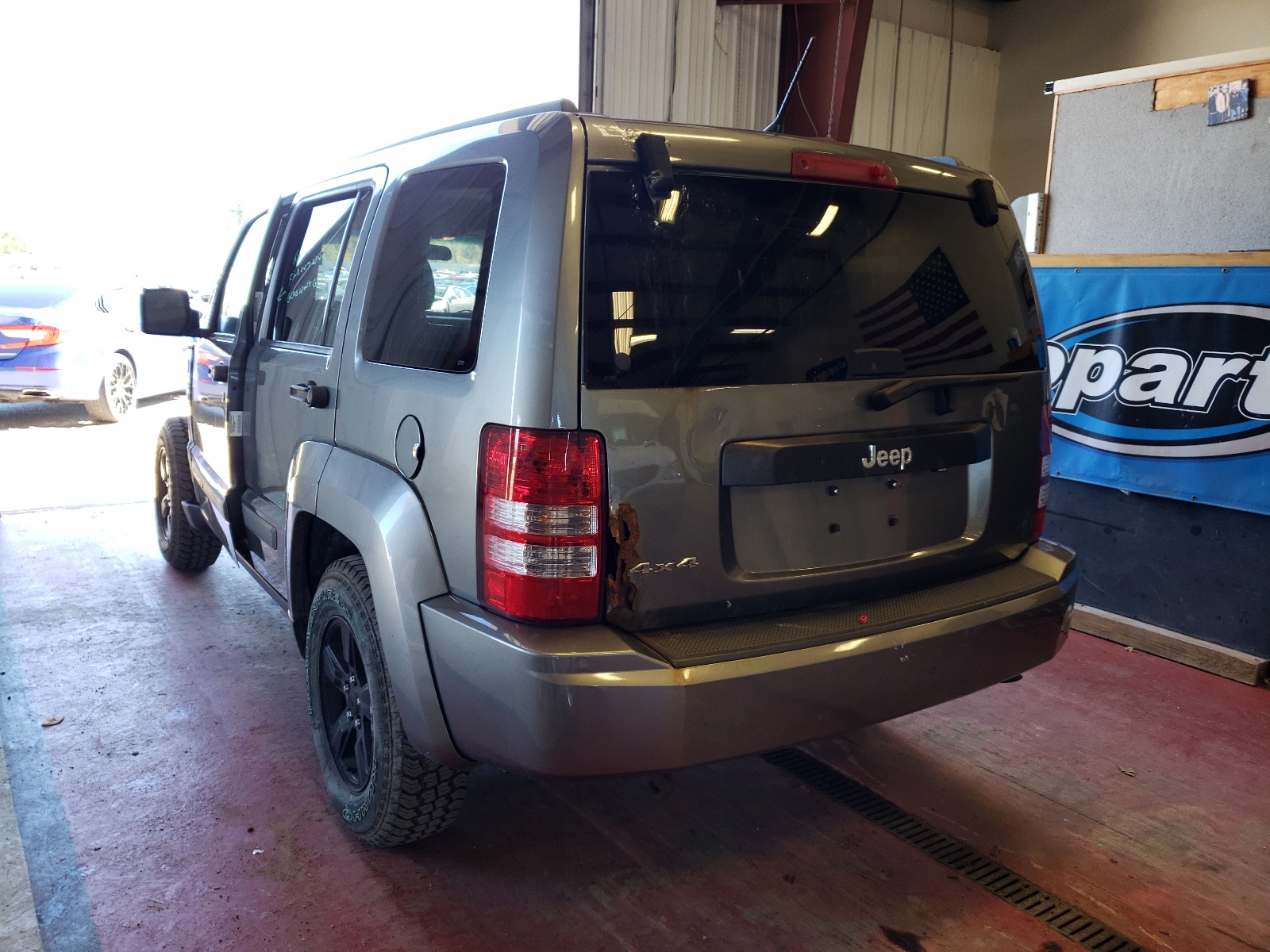Photo 3 from auction – 2012 JEEP LIBERTY SP with VIN 1C4PJMAK0CW129814