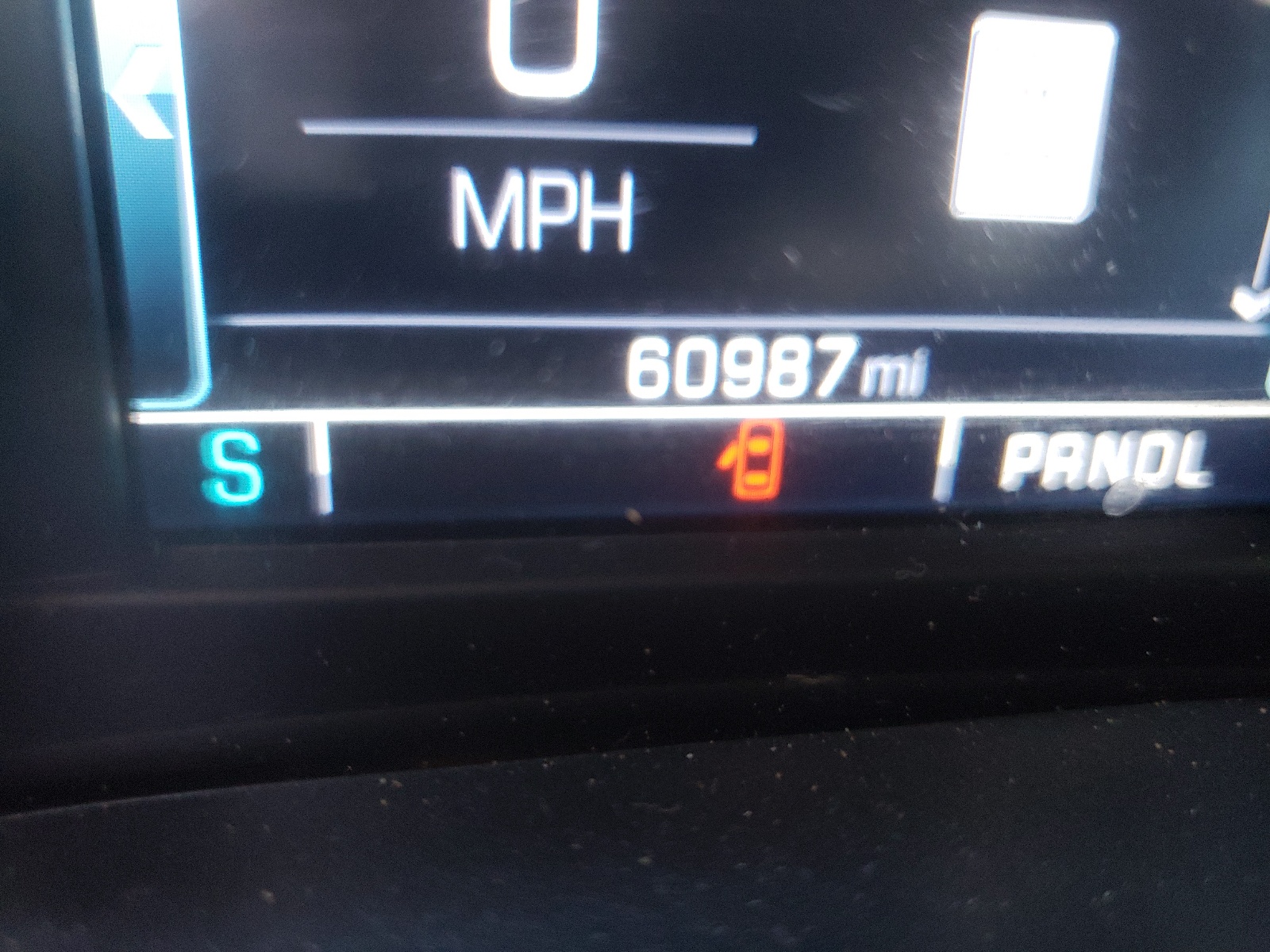 Photo 8 from auction – 2018 CHEVROLET SILVERADO with VIN 3GCUKREC8JG219708