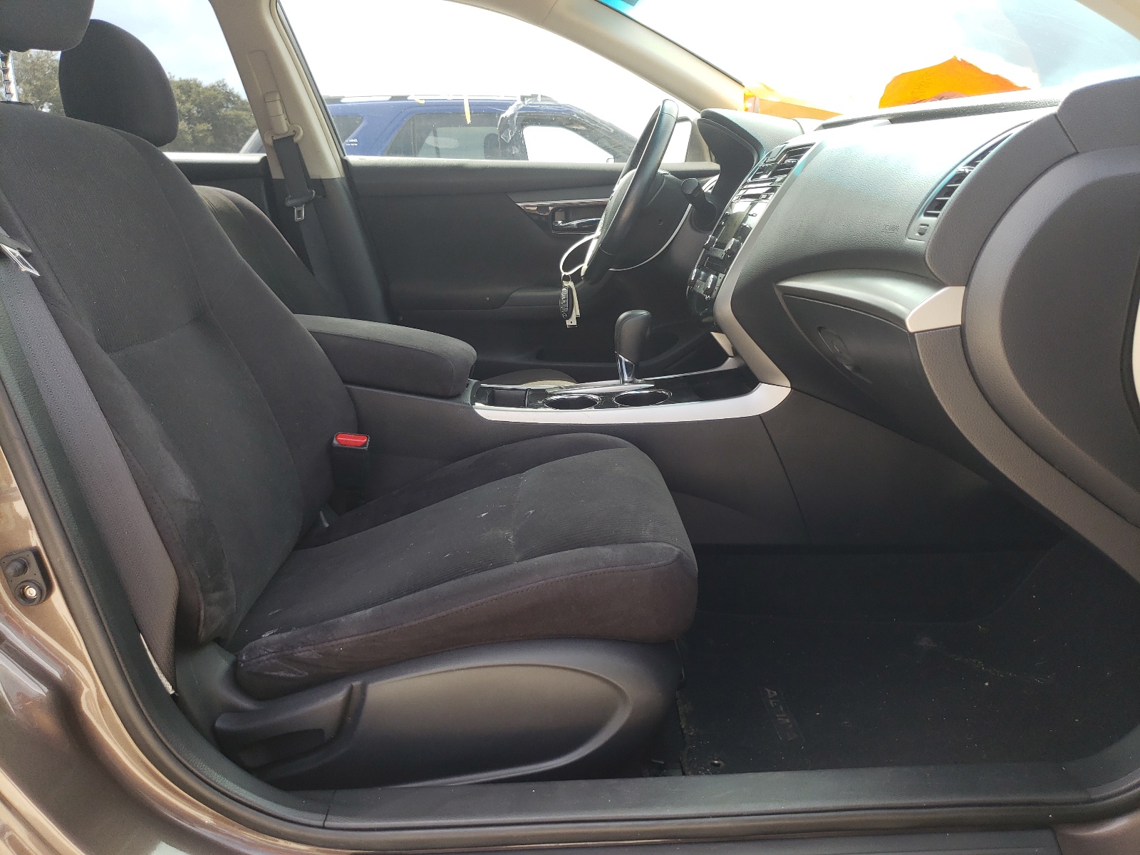 Photo 5 from auction – 2013 NISSAN ALTIMA 2.5 with VIN 1N4AL3AP8DC260231