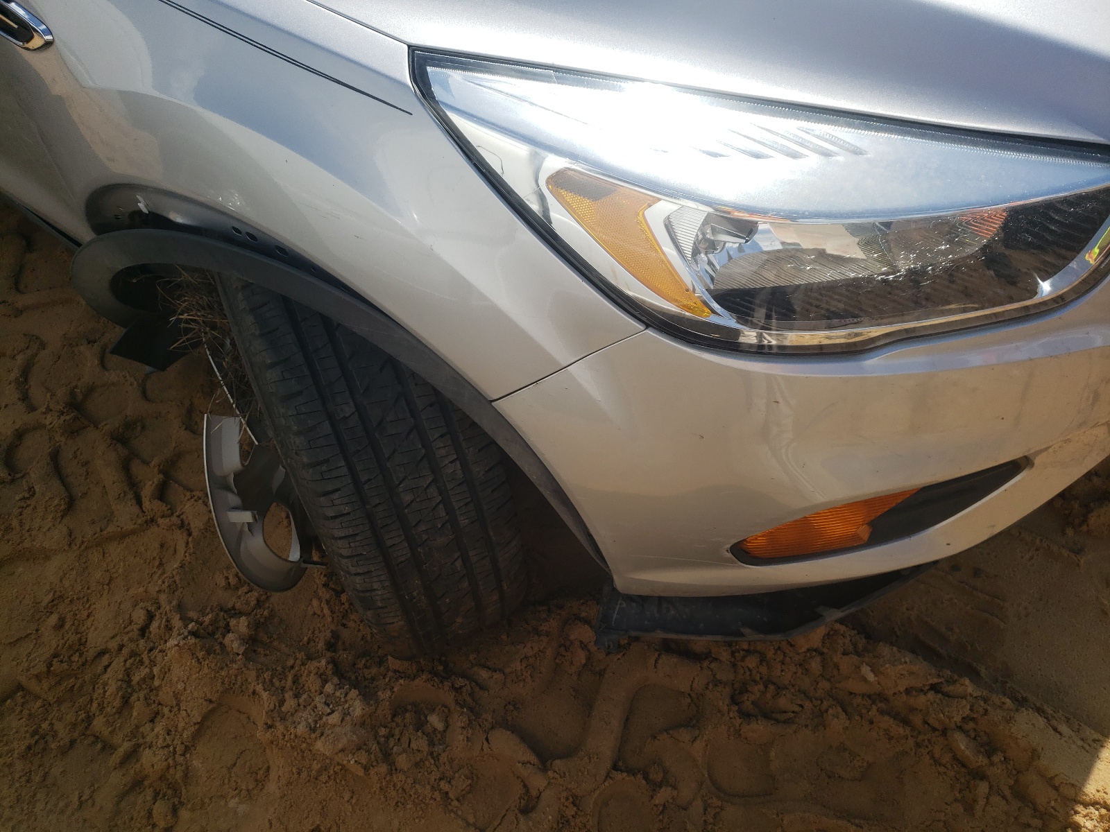 Photo 9 from auction – 2017 FORD ESCAPE S with VIN 1FMCU0F77HUA27055