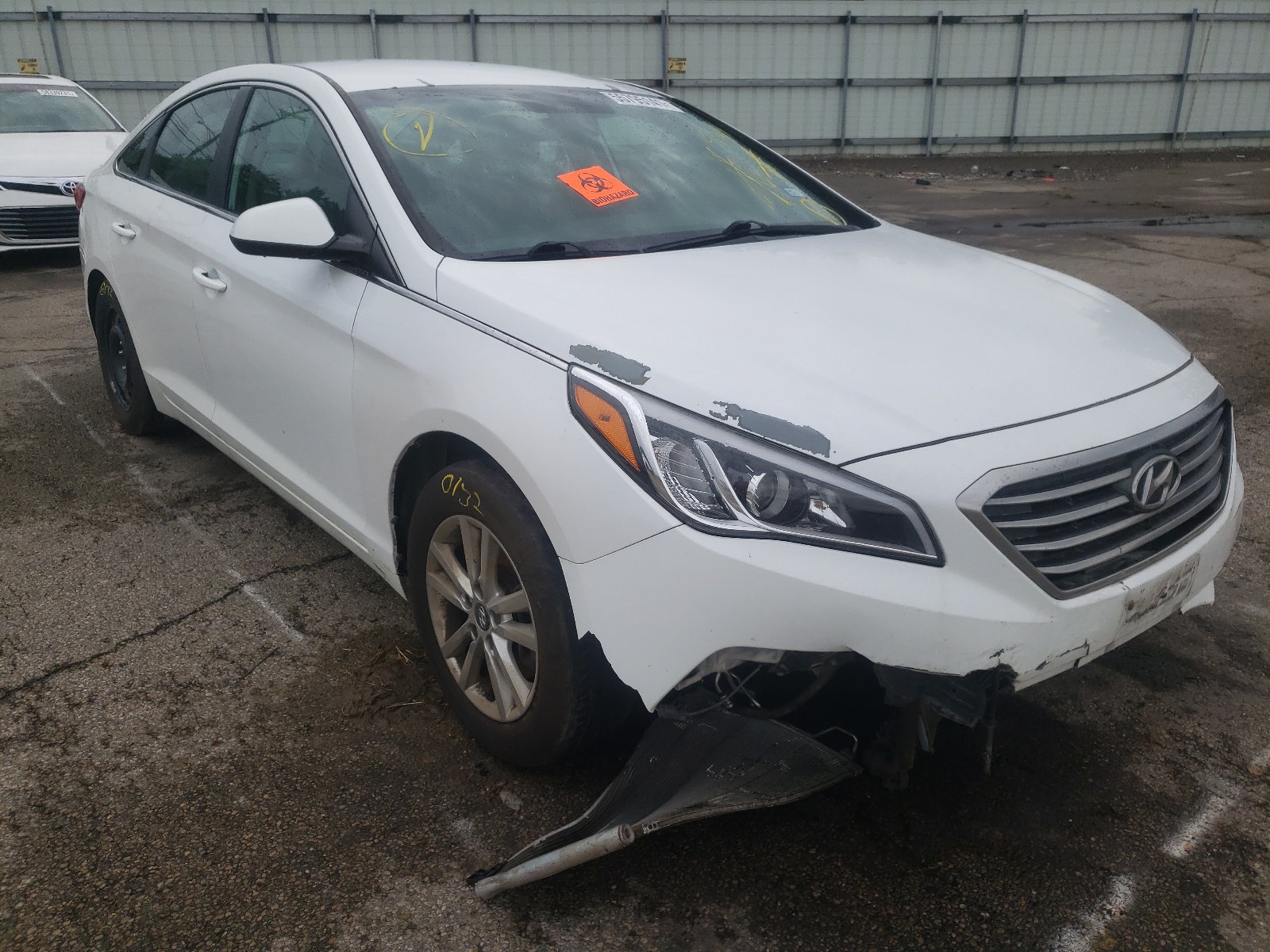 HYUNDAI SONATA SE 2017 with VIN 5NPE24AF2HH476016 - Photo from auction