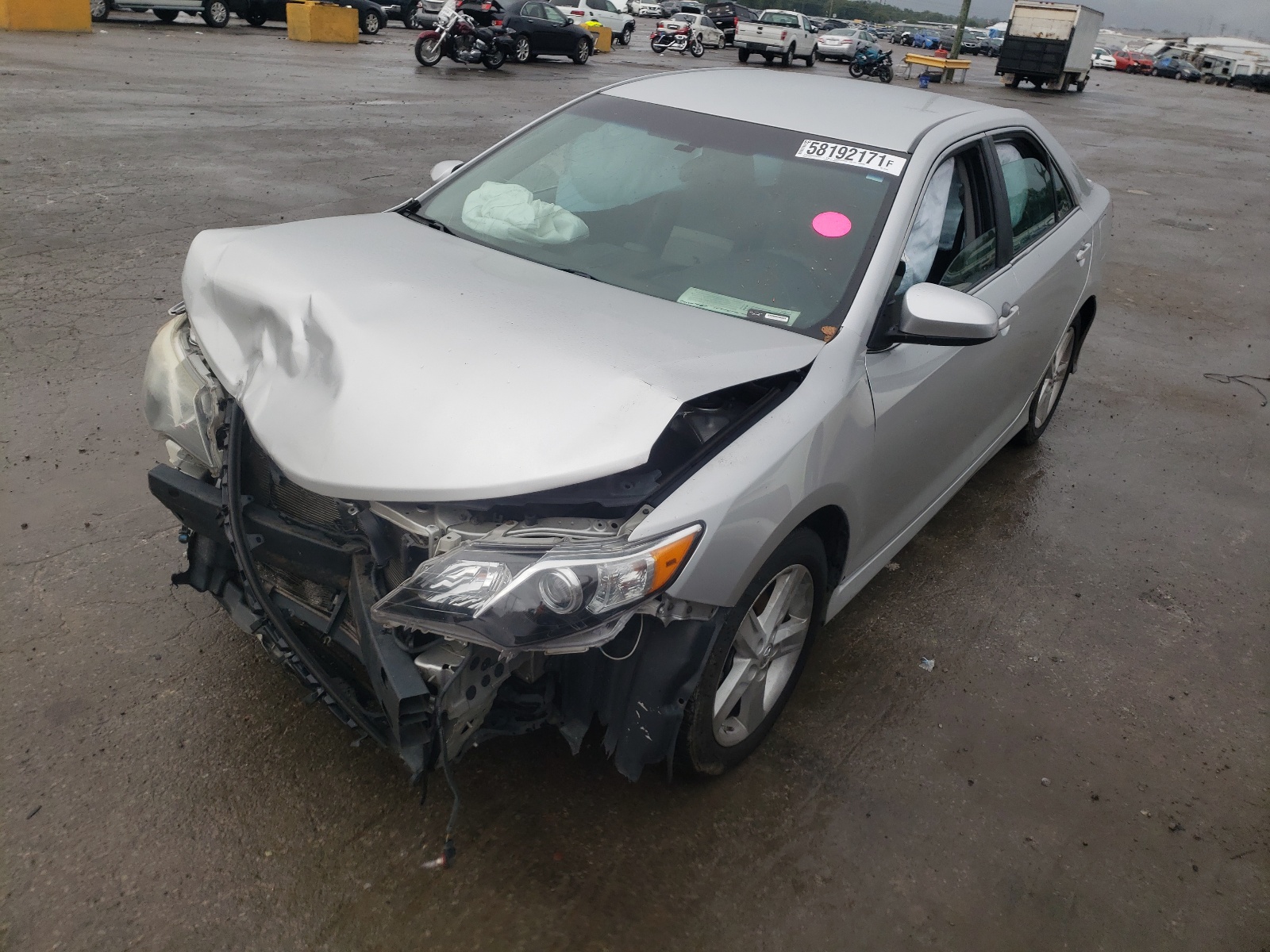 Photo 2 from auction – 2014 TOYOTA CAMRY L with VIN 4T1BF1FK6EU331392