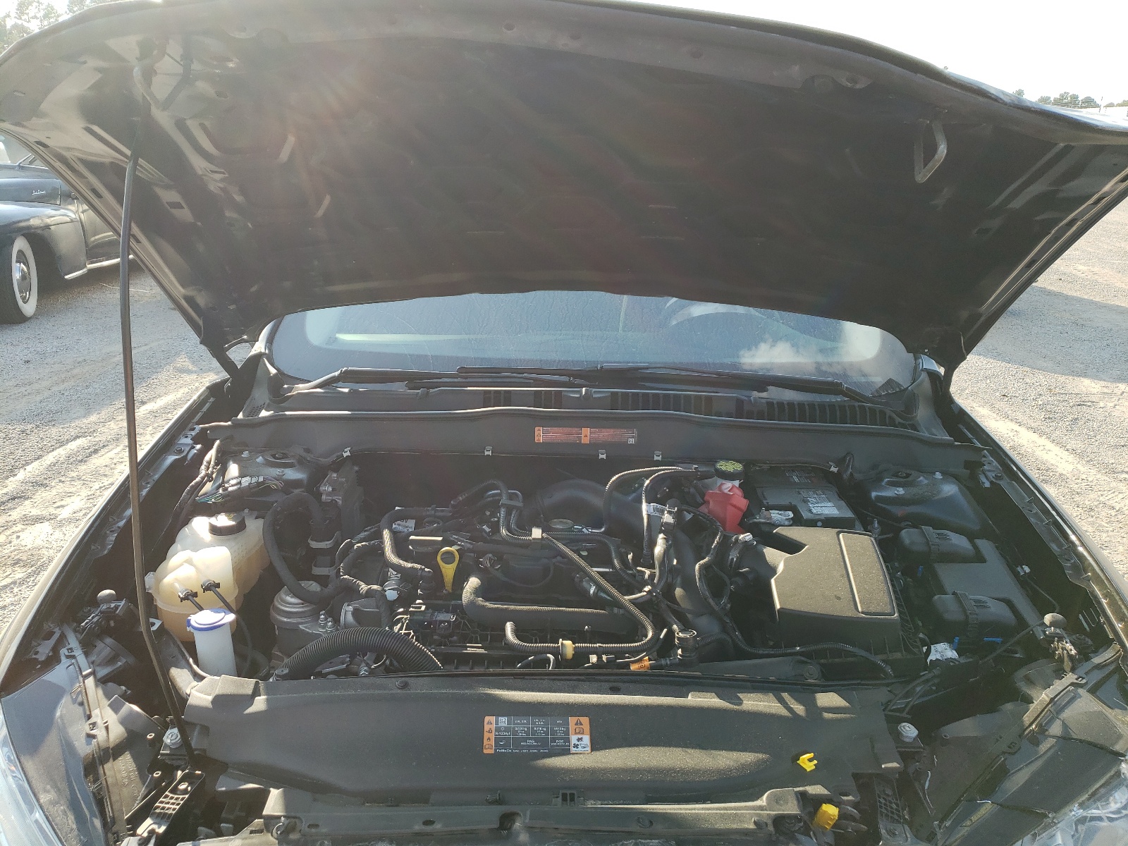 Photo 7 from auction – 2019 FORD FUSION SE with VIN 3FA6P0HD6KR229255