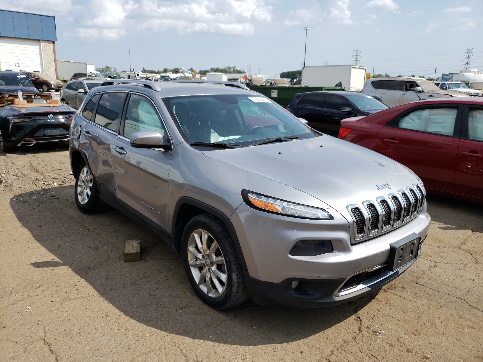 JEEP CHEROKEE L 2015 with VIN 1C4PJLDS4FW738012 - Photo from auction