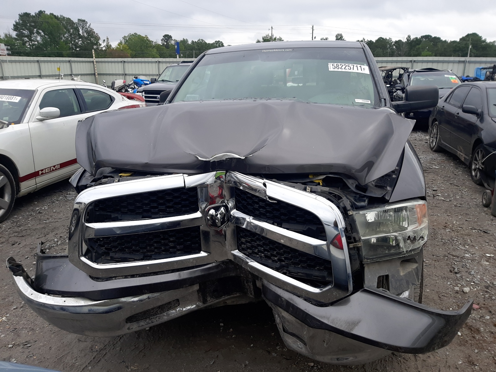 Photo 7 from auction – 2015 RAM 1500 SLT with VIN 1C6RR6LG1FS534704