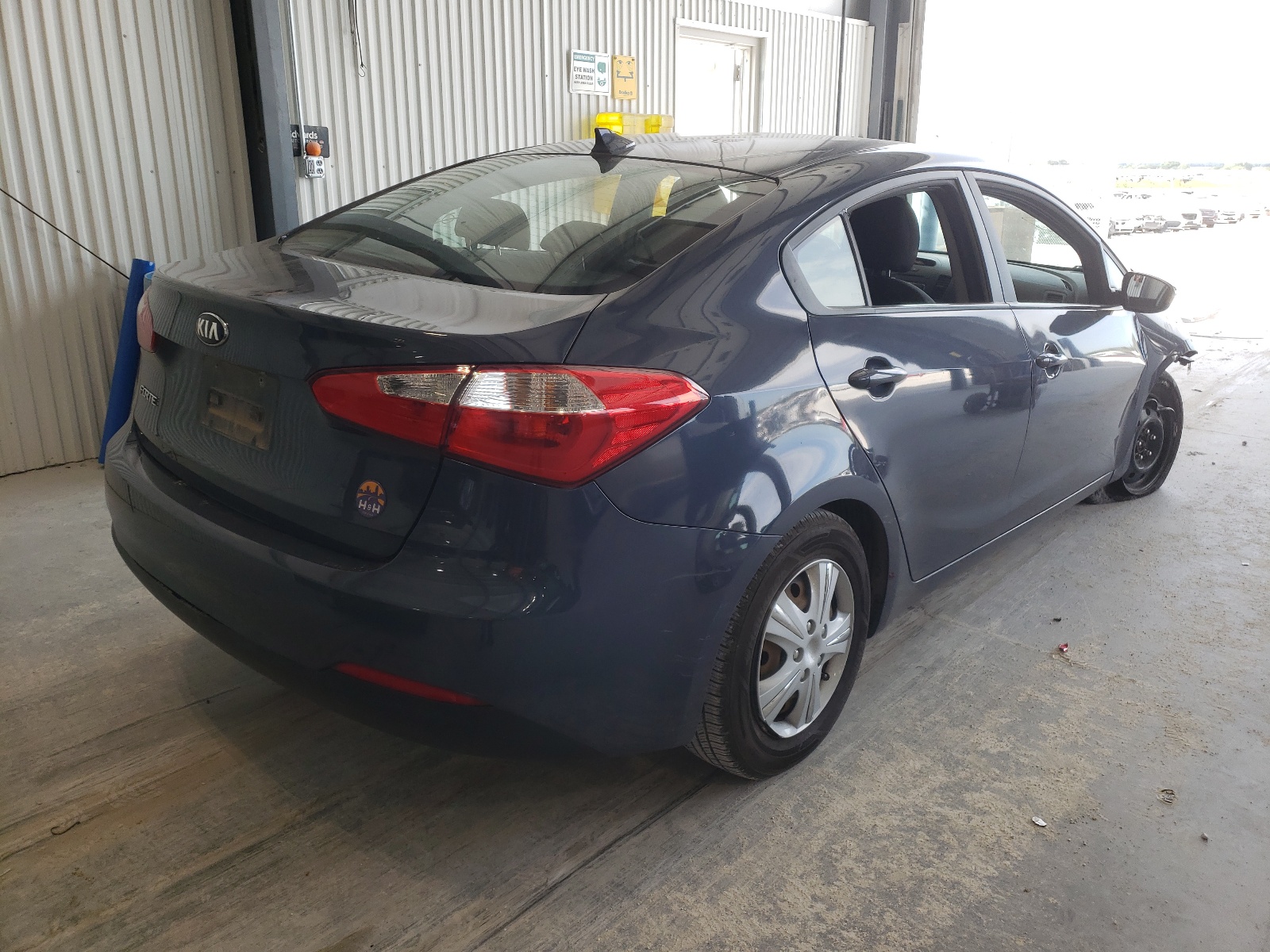 Zdjęcie 4 z aukcji – 2015 KIA FORTE LX z VIN KNAFX4A60F5332920