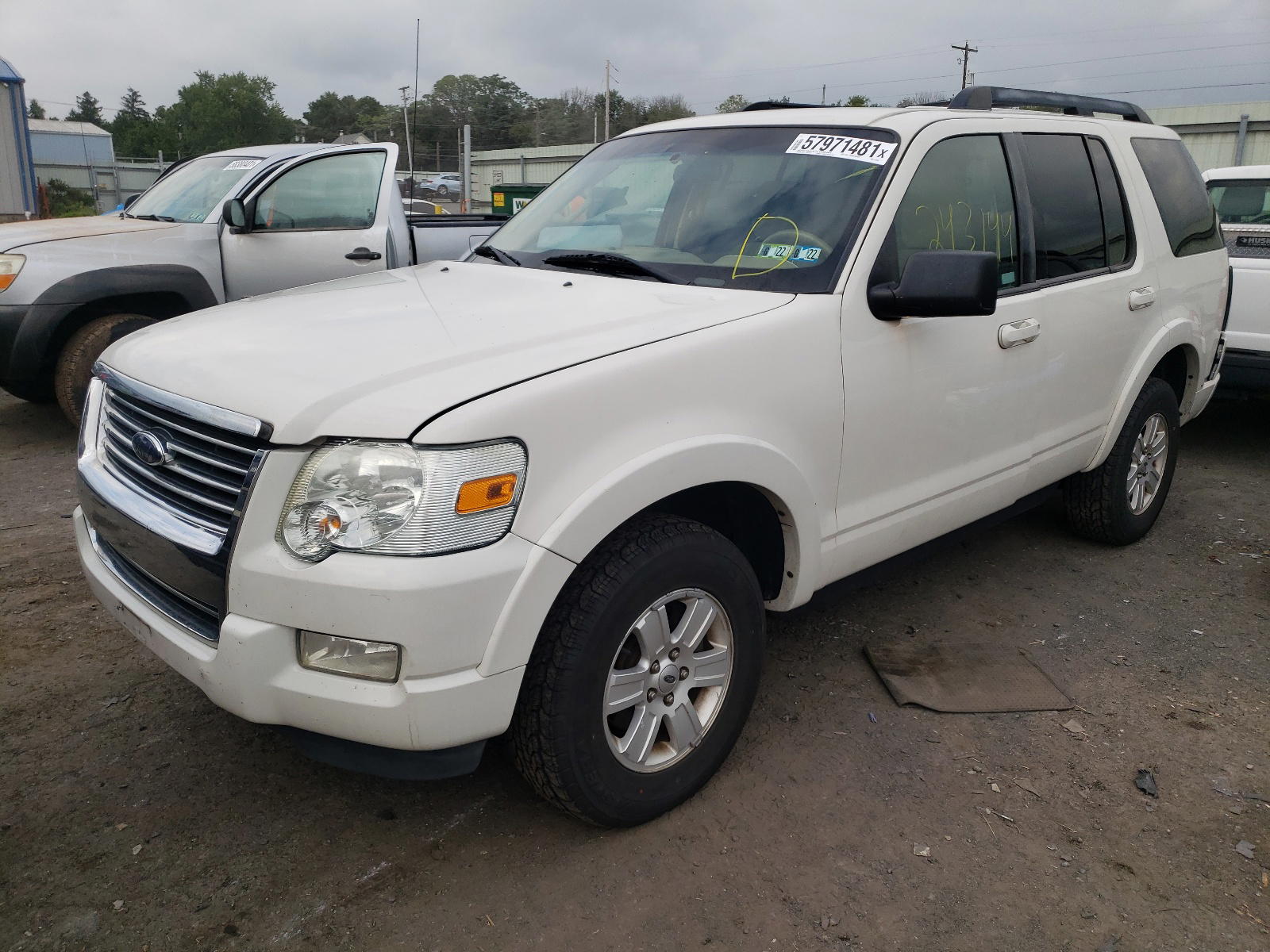 Photo 2 from auction – 2010 FORD EXPLORER X with VIN 1FMEU6DE2AUA17357