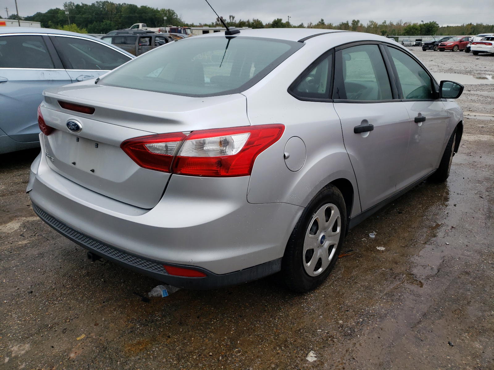 Photo 4 from auction – 2012 FORD FOCUS S with VIN 1FAHP3E25CL321504