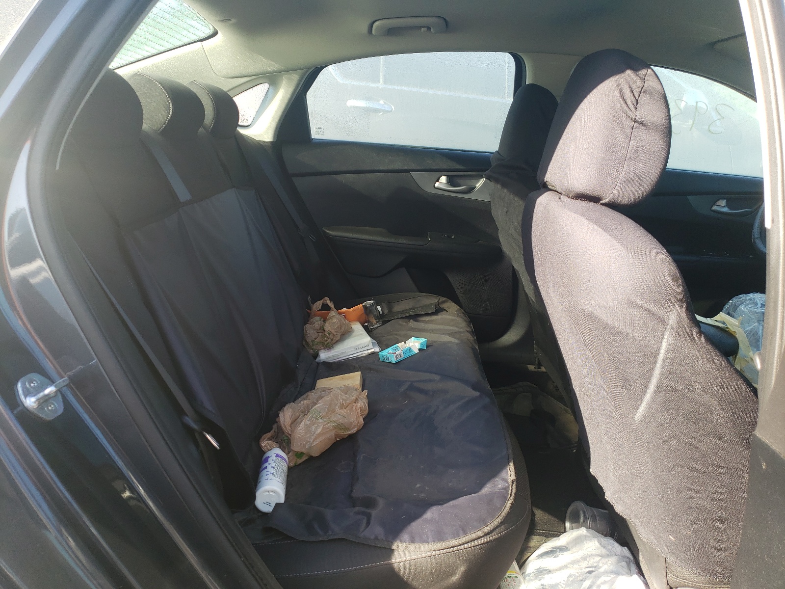 Photo 6 from auction – 2019 KIA FORTE FE with VIN 3KPF24AD3KE079803