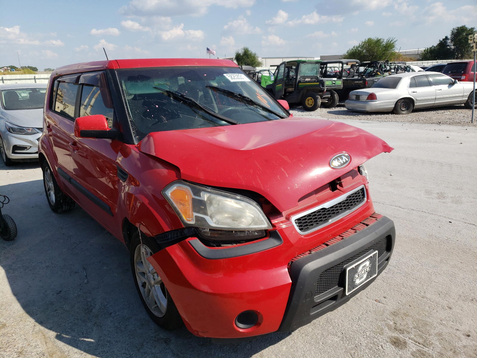KIA SOUL + 2011 with VIN KNDJT2A21B7288936 - Photo from auction